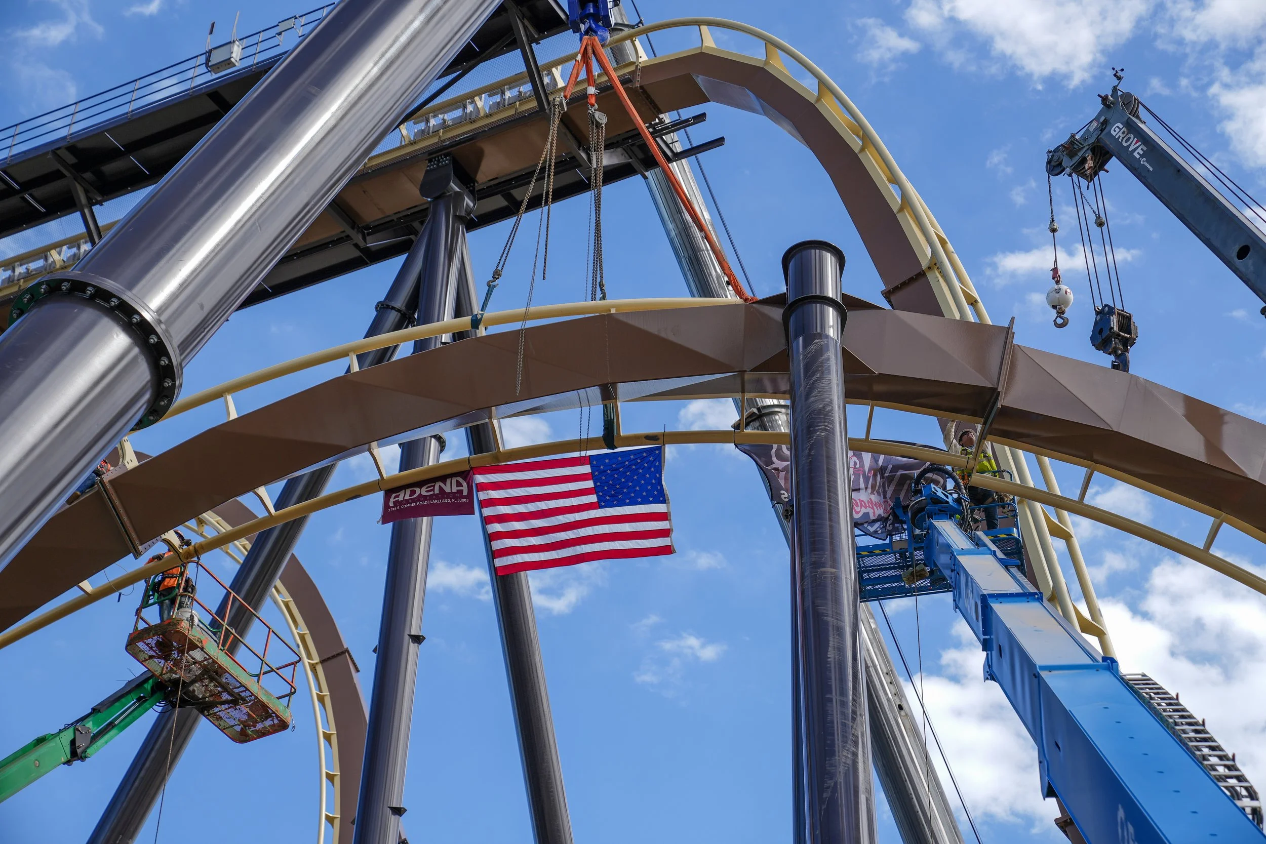 IndyCar’s Christian Lundgaard Helps Place Final Track Piece on Tormenta at Six Flags Over Texas