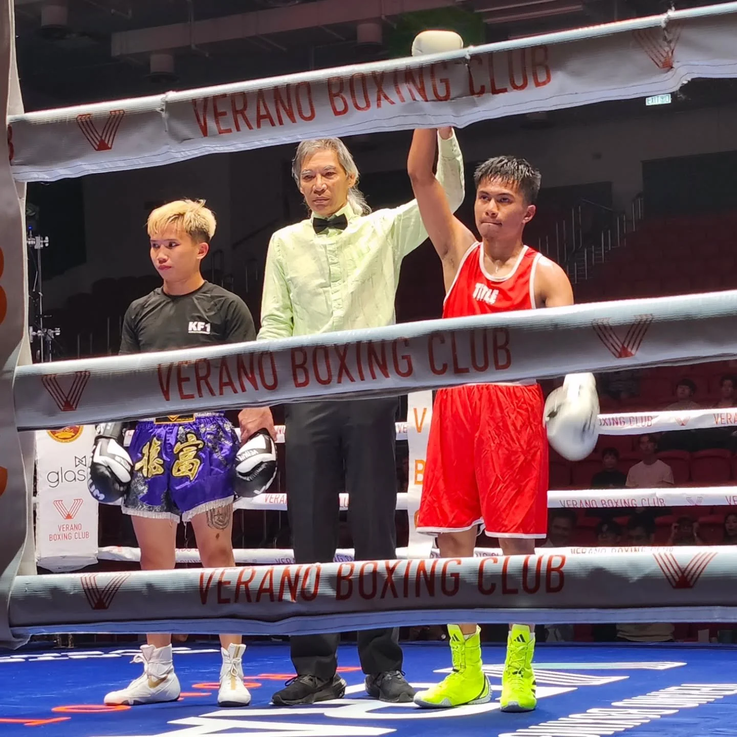 Another win tonight for @leoo_parcero  @the_encounter_boxing event in Wanchai. Thank you to a very tough opponent. Well done team @mikeeeyyd @pads.pads @rehaan77k