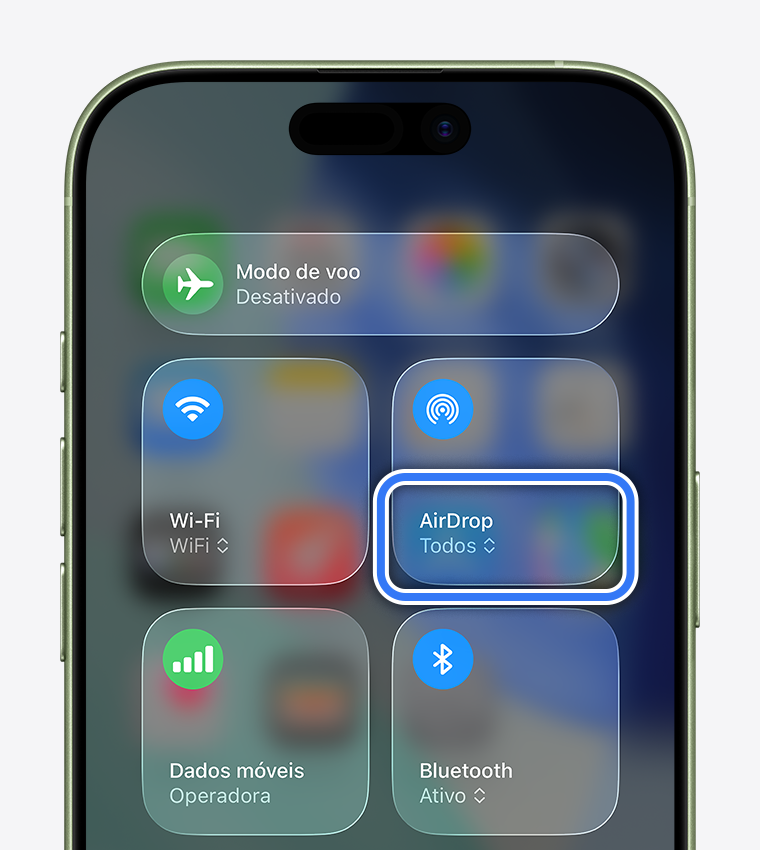 Central de controlo de um iPhone com o botão AirDrop destacado e definido como Todos