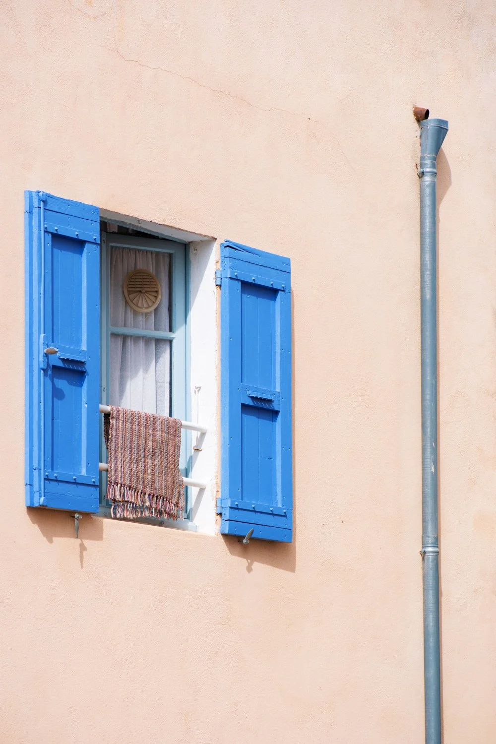 BlueWindow-1s.jpg