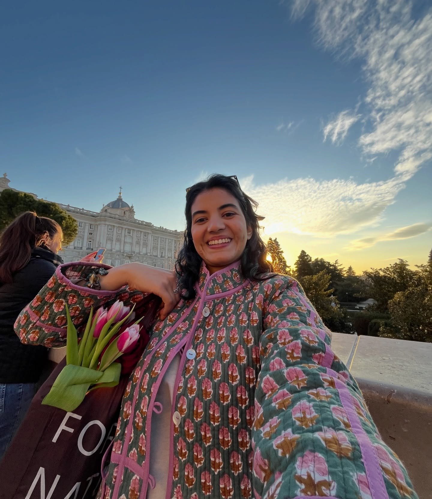 hemos vueelto&hellip;.y por supuesto, con nuevos tesoritos! (psst no te hagas con ellos&hellip;.todavia🤭) esp&eacute;rate al reel para verlos! 

adem&aacute;s de descuento exclusivo en toda la nueva colecci&oacute;n para los suscriptores (a que est&