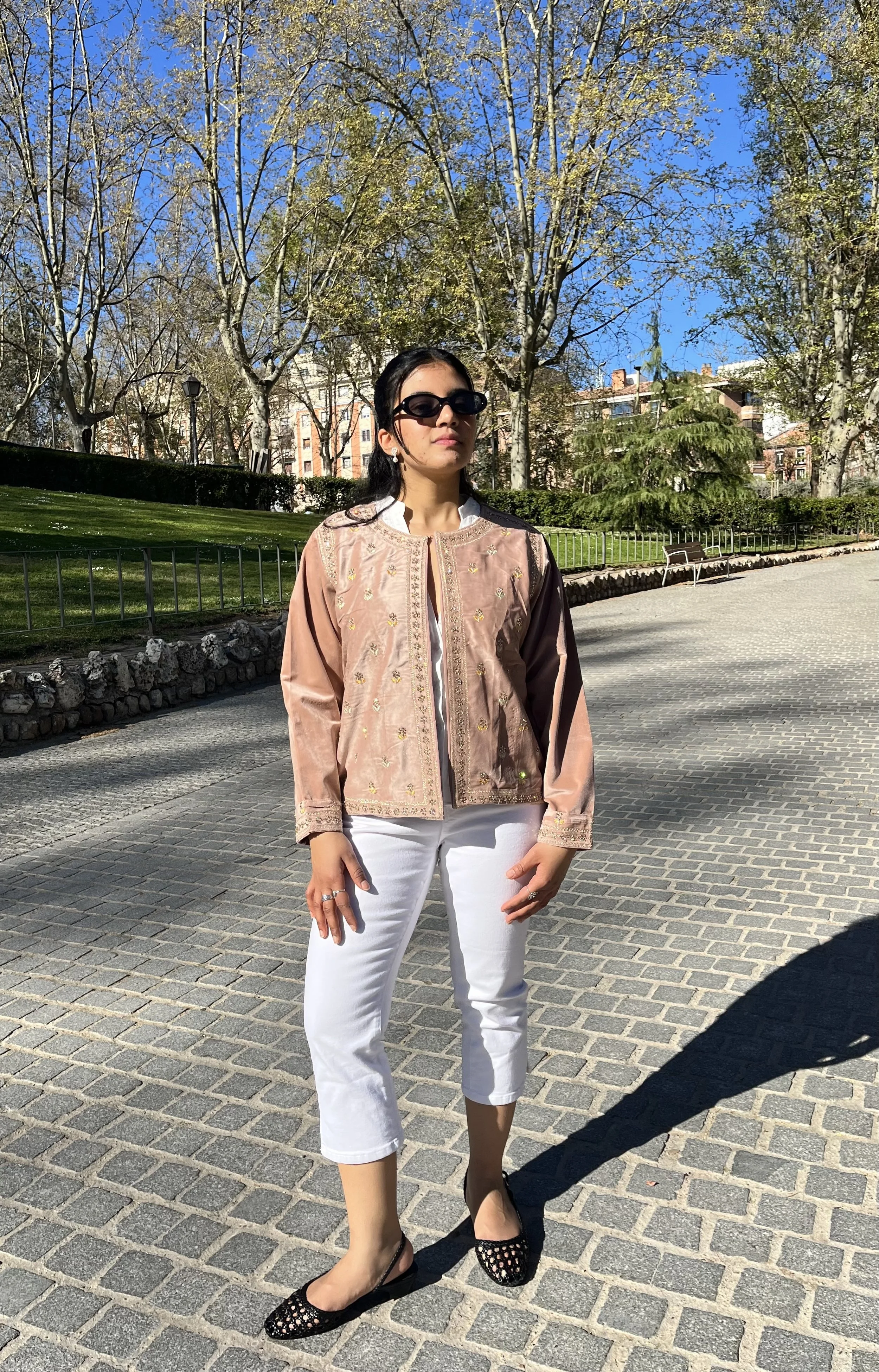 chaqueta velvet bordada mini brillos ✧˖°.