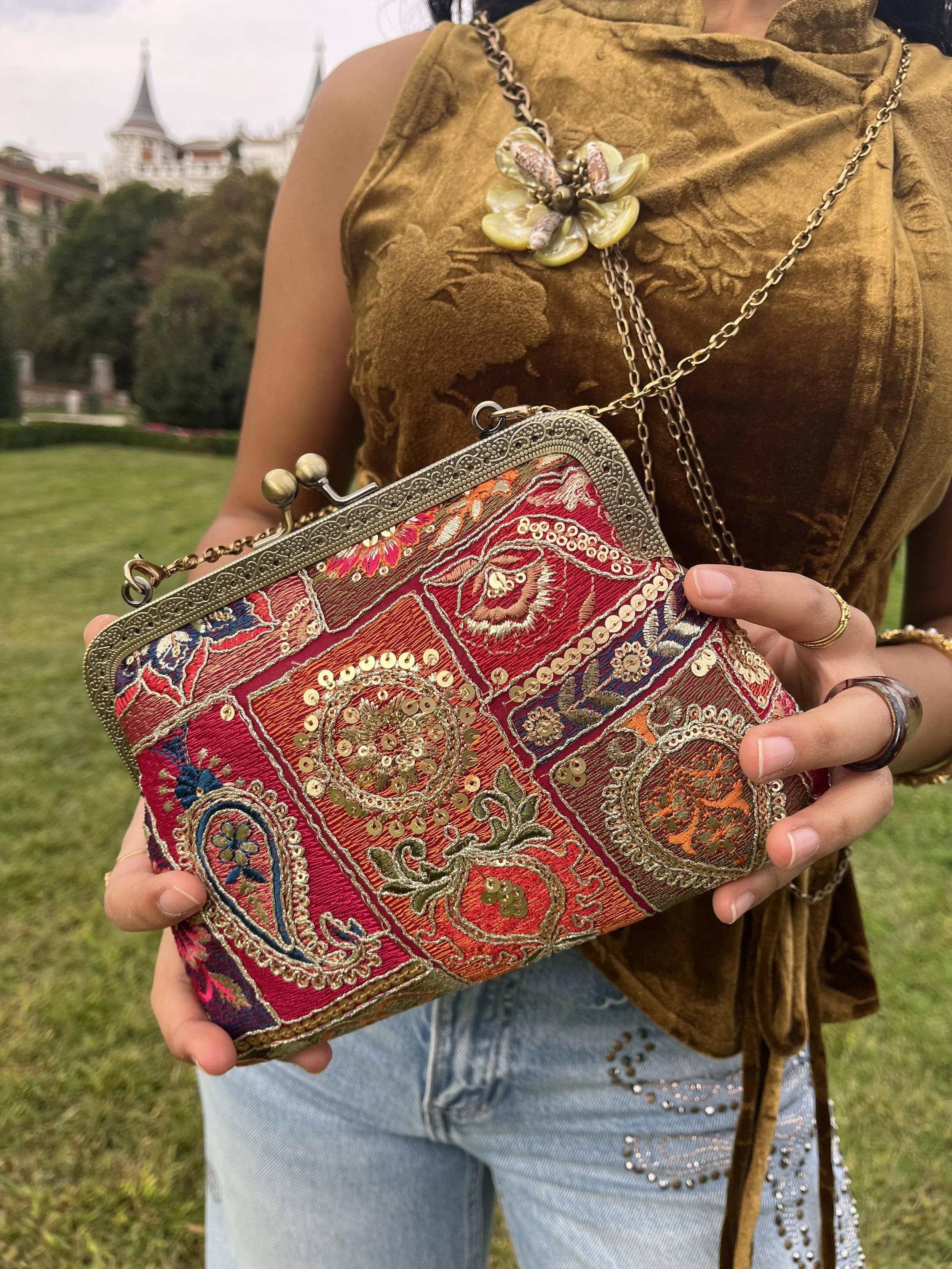 bolso clutch Kai ⟡