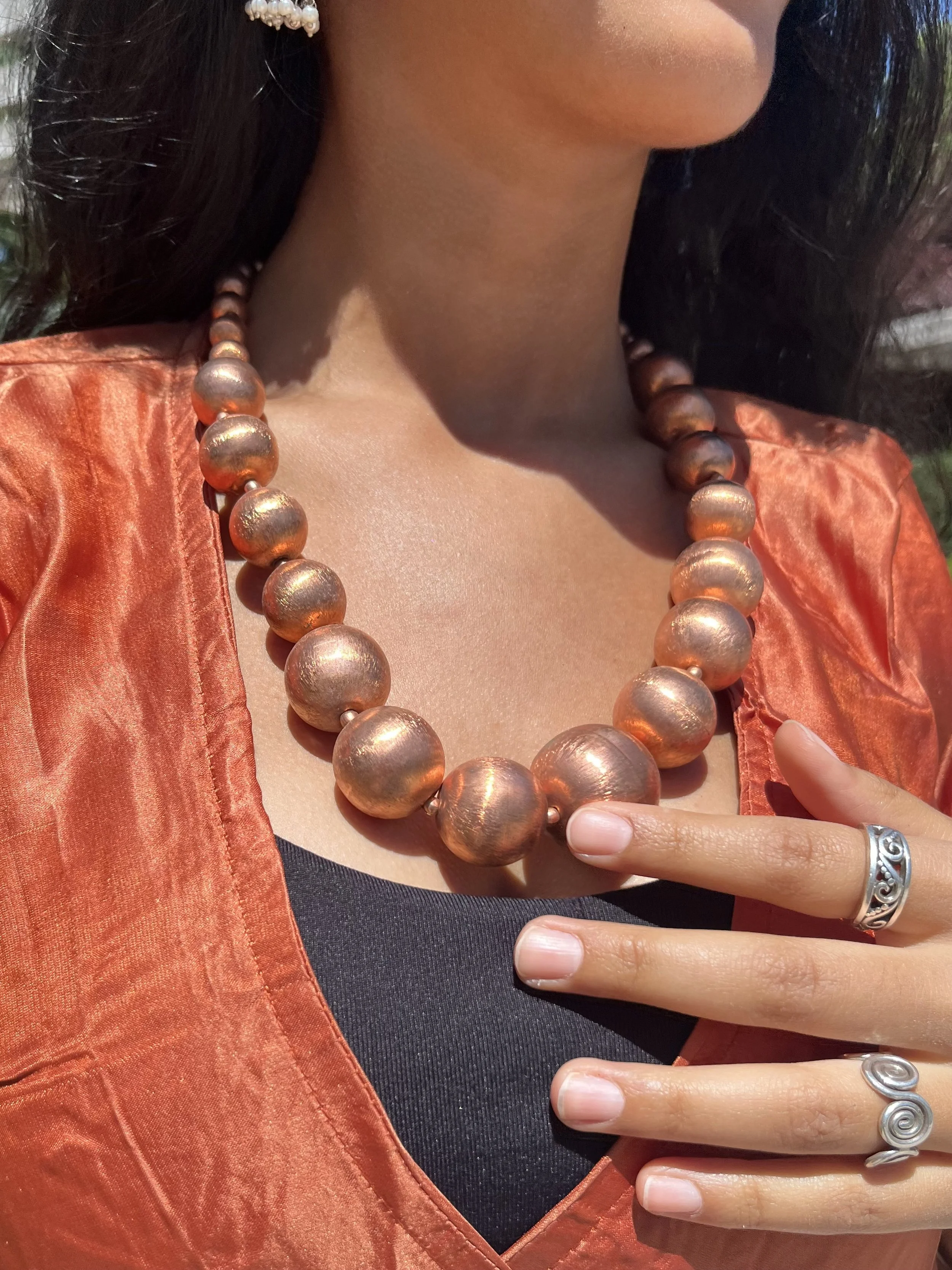 collar maxi perlas 𐙚