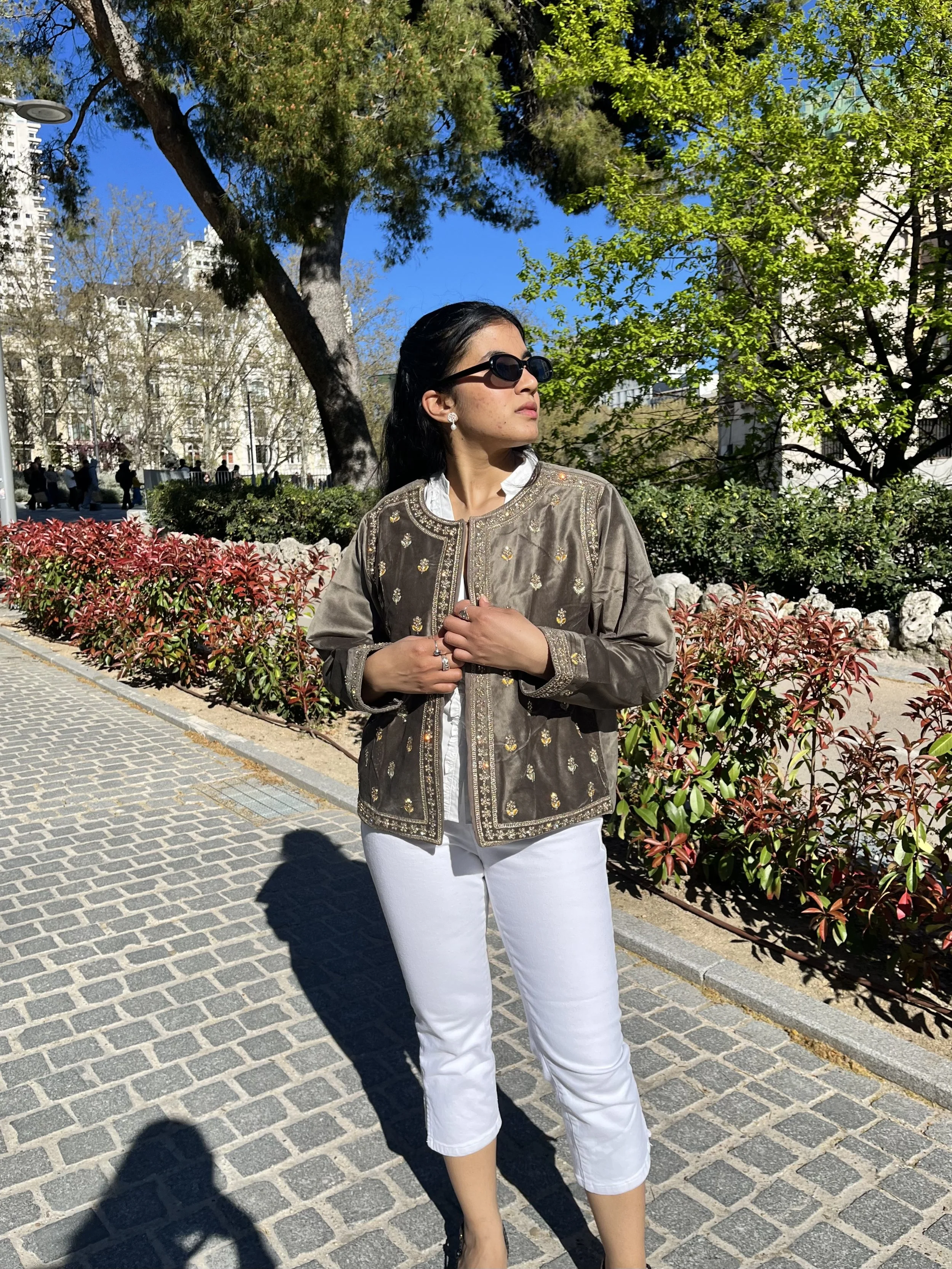 chaqueta velvet bordada mini brillos ✧˖°.