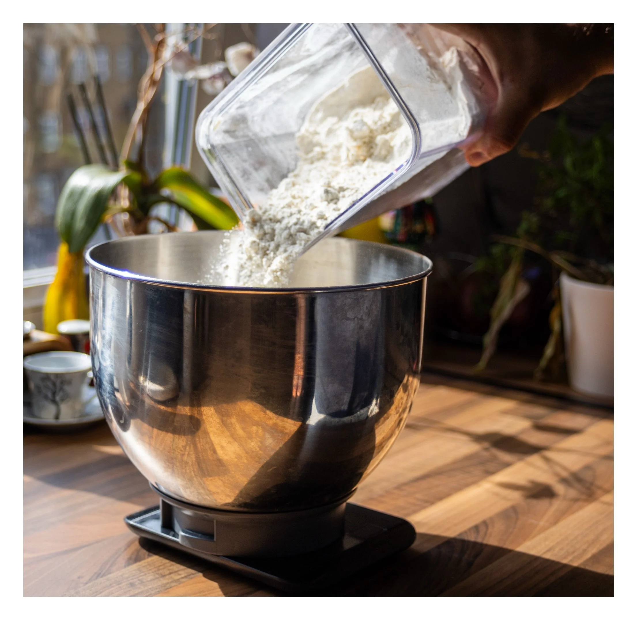 Flour pour.jpeg