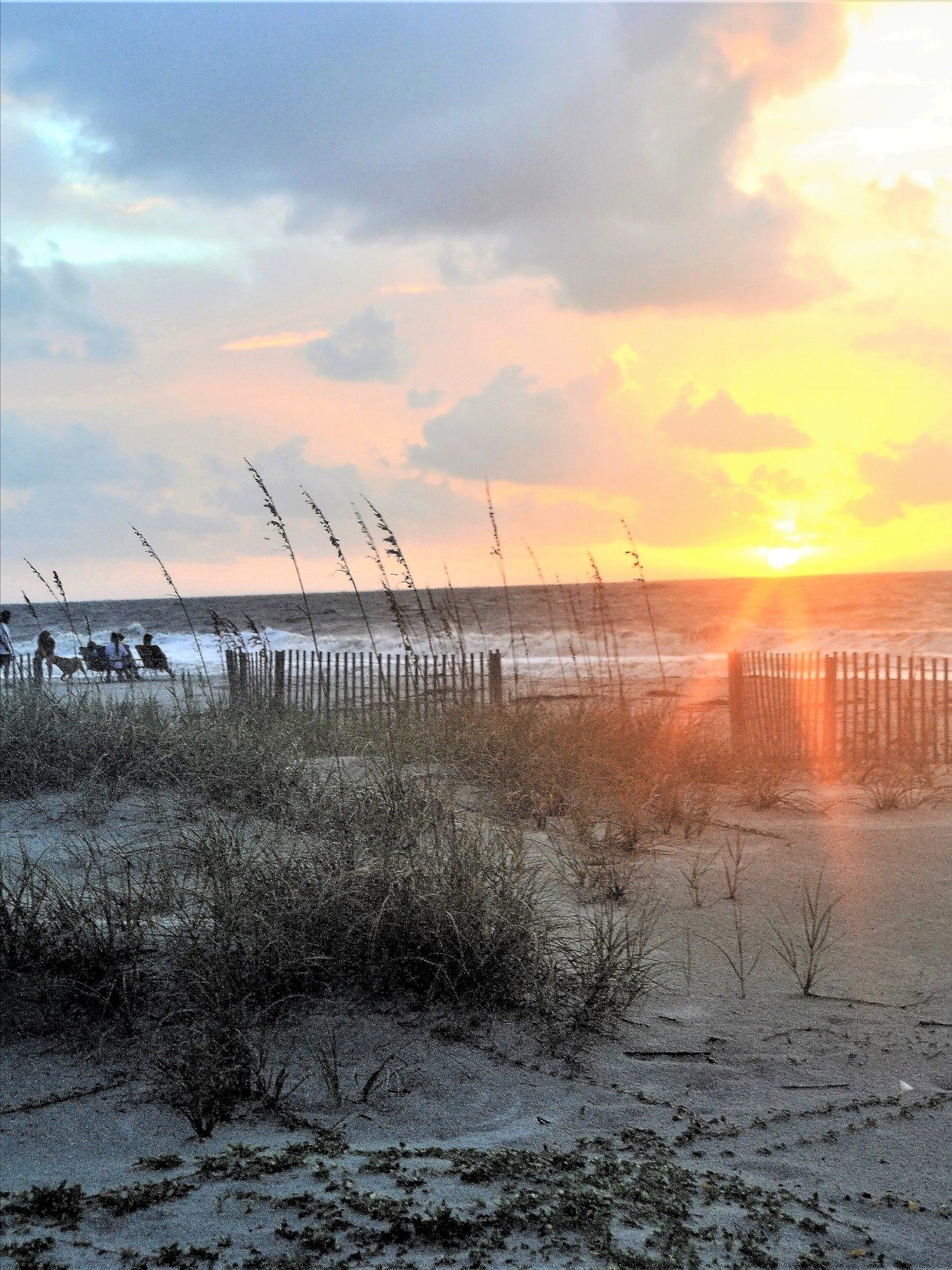Visitors brave the cool weather for a beach sunrise this morning. 

Hilton Head is not just where we work. It's home. We're proud to help the businesses here shine just as bright as this morning&rsquo;s sunrise.

#welivewhereyouvacation #hiltonheadis