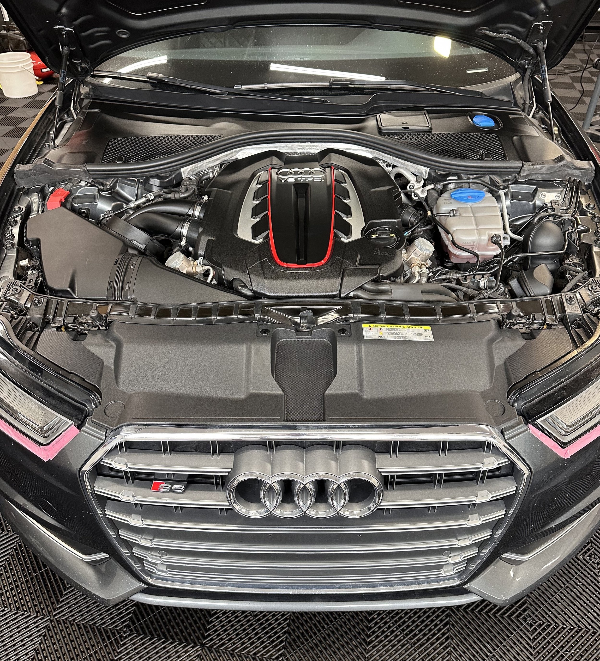 engine bay.jpeg