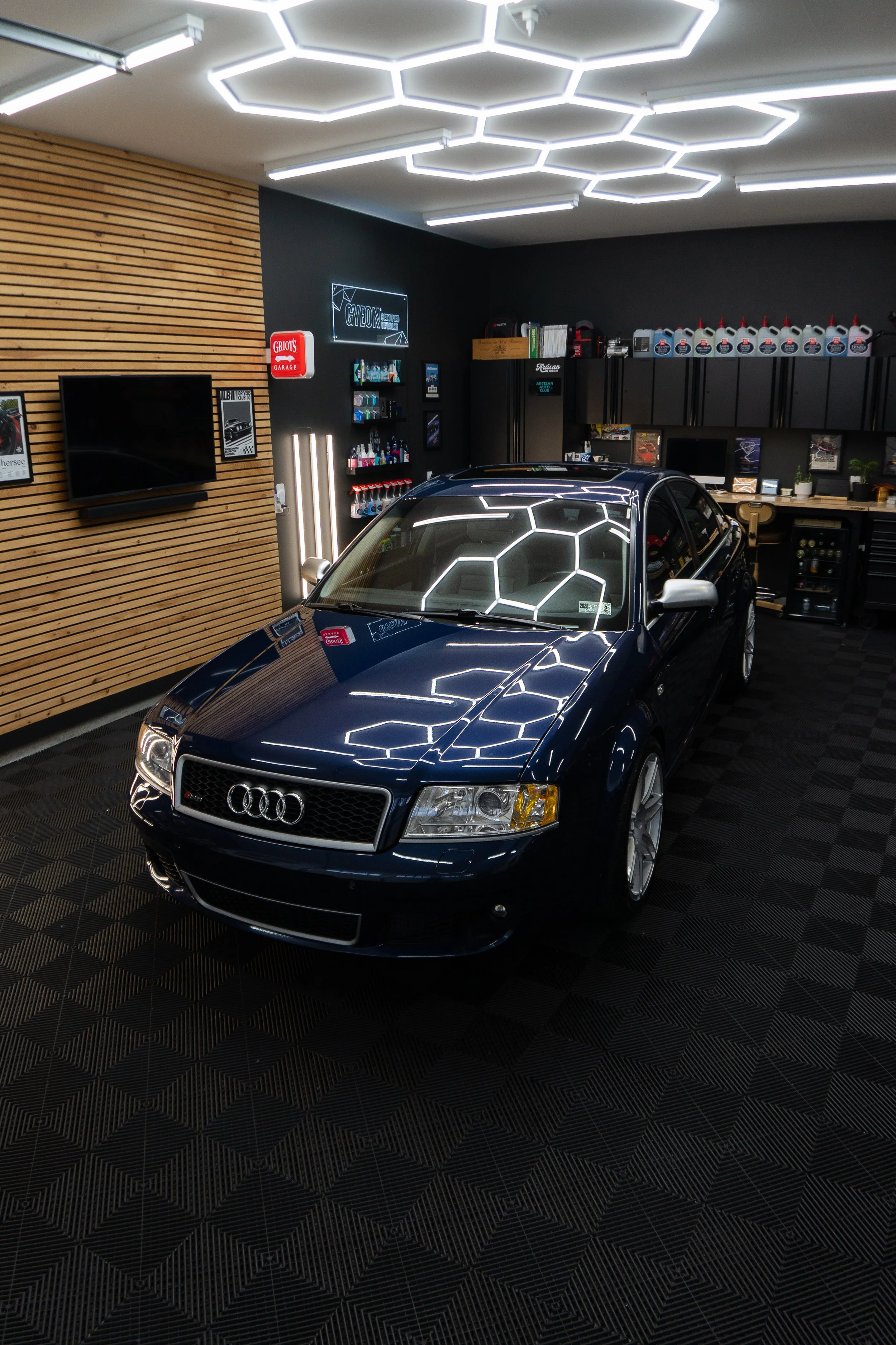 #047 - 2003 Audi RS6