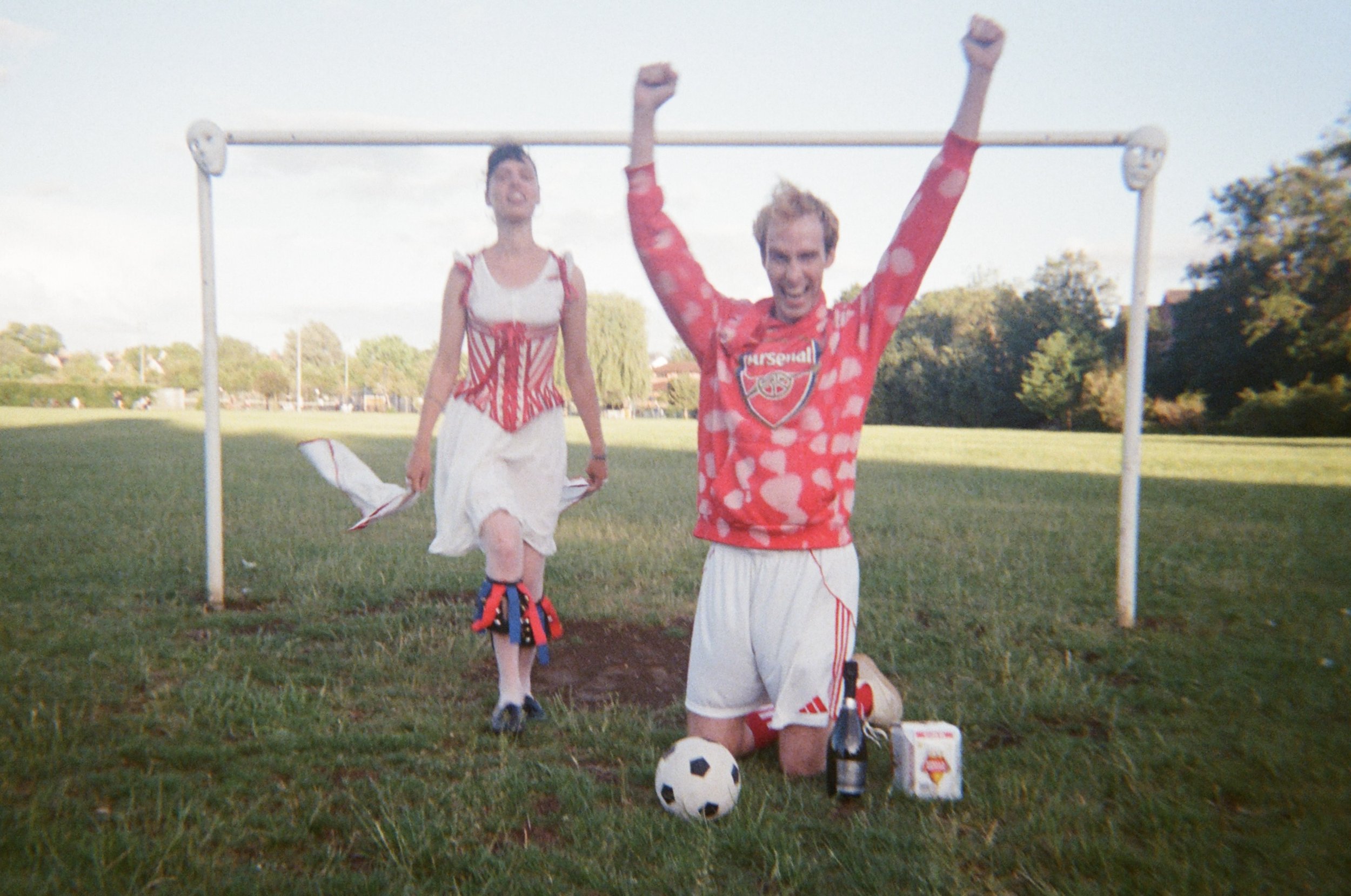 Part 1, Town: On Morris Dancing, Mythago Wood, Arsenal’s Victory in the Premier League, The Visions of Isobel Gowdie and Cigarettes with Alan Davies