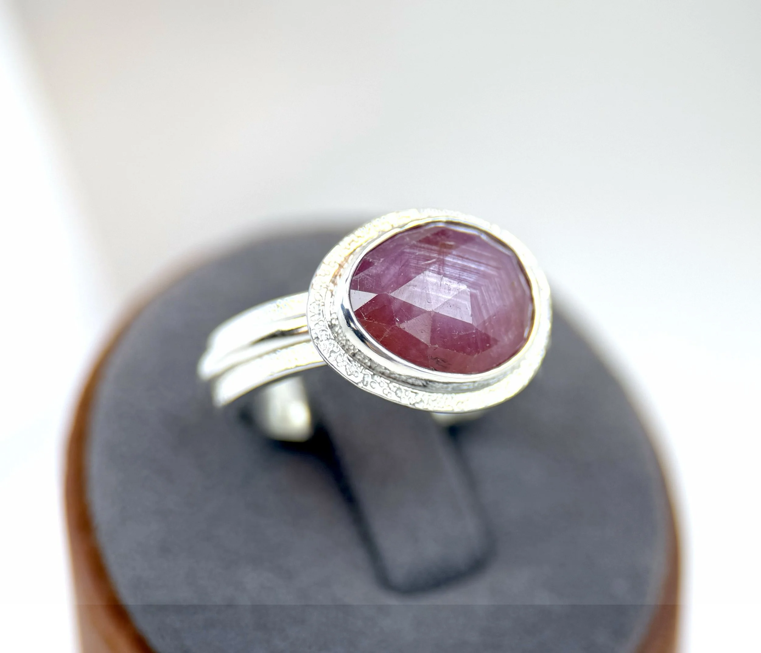 Bauble Ring Pink Sapphire on stand.jpg