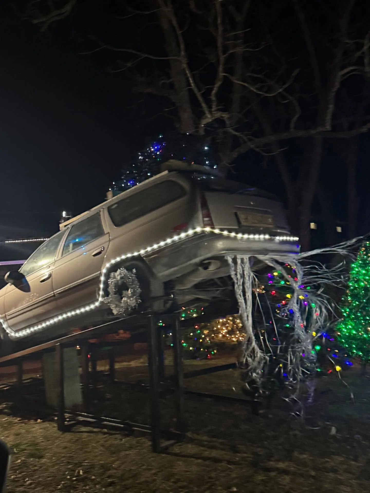 Enjoy our last little adventure before we arrive back home. 🤣