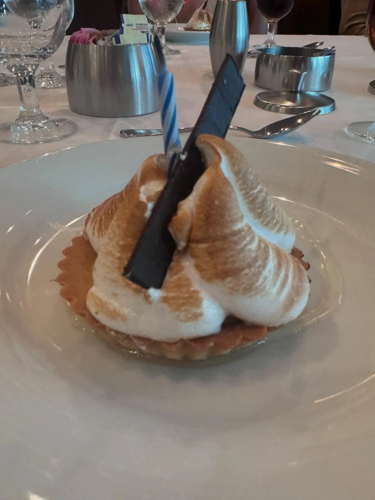 Some people hear &ldquo;cruise&rdquo; and think ocean views&hellip; but let&rsquo;s talk about the real star of the show: the food.

By day, it&rsquo;s a floating buffet with something for everyone.
By night, it feels like stepping into fine dining w