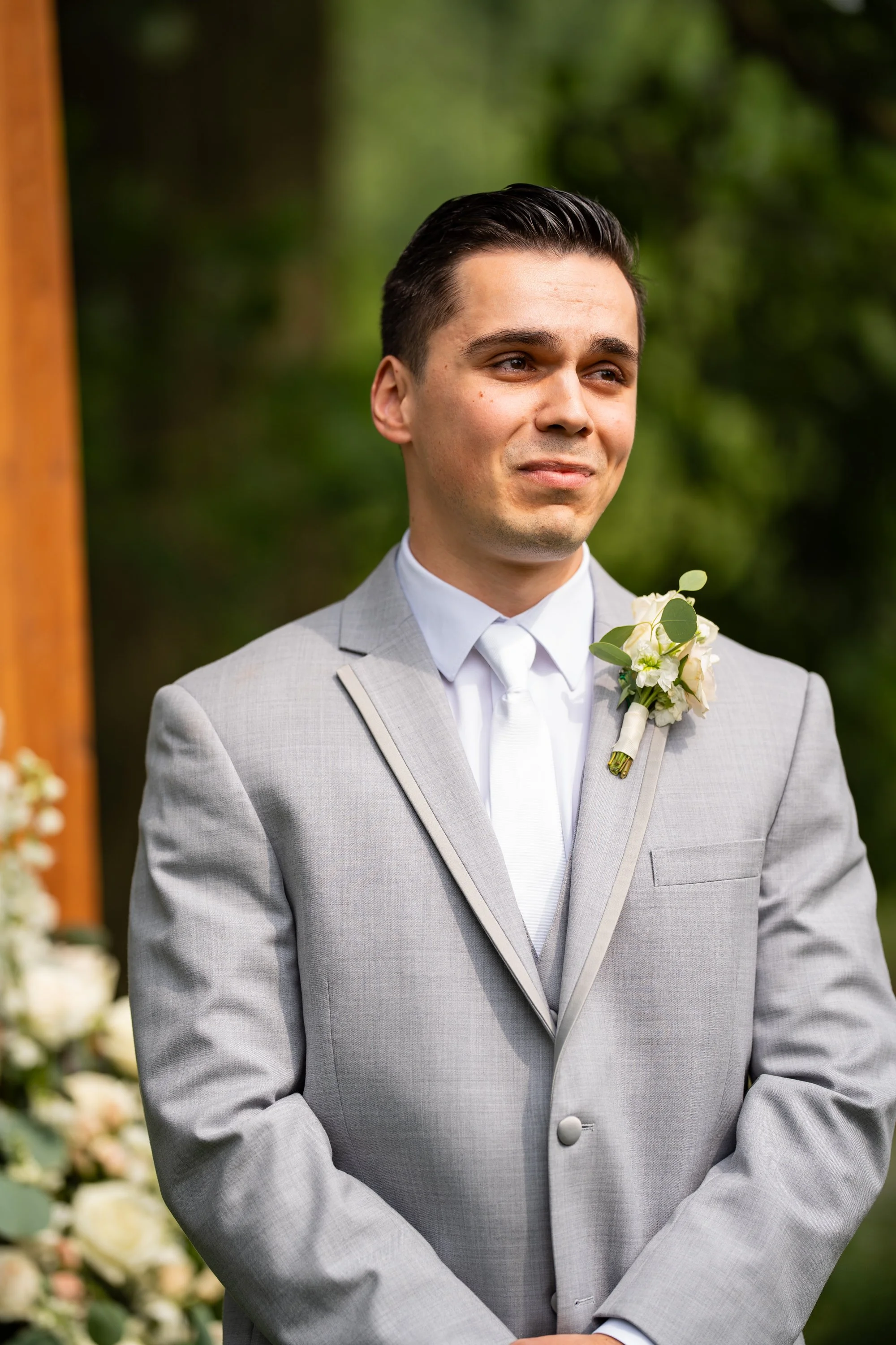 Dinu wedding of groom seeing his bride for the first time. Captured at Everhart Gathering place in Nevada, Ohio, by Colbis Photo