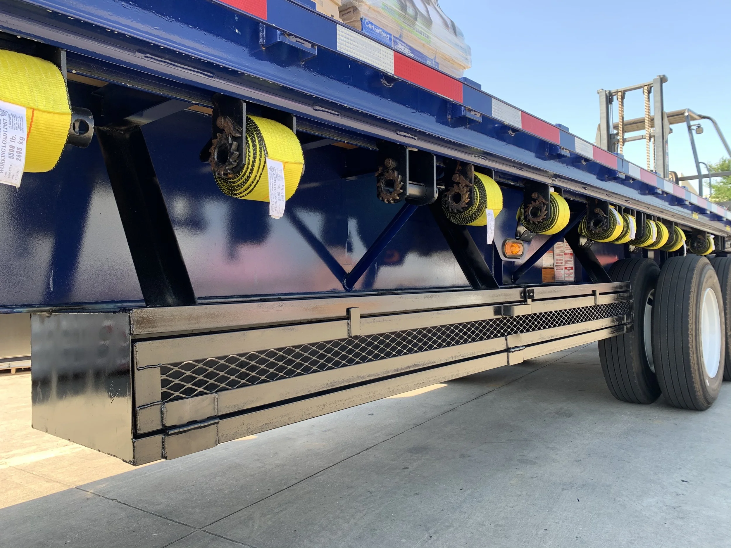 Final Tool Box installed under Semi-Trailer