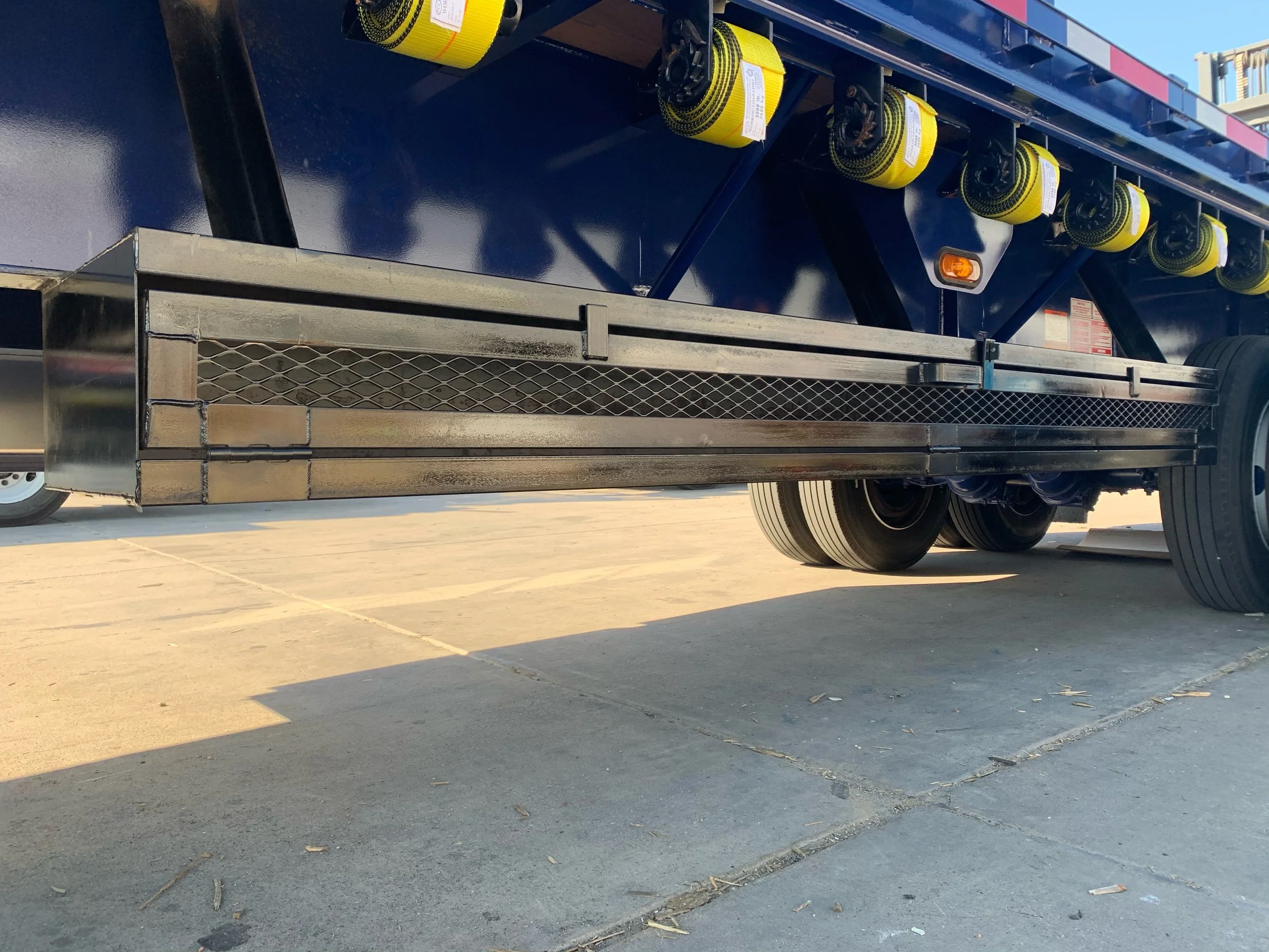 Final Tool Box installed under Semi-Trailer