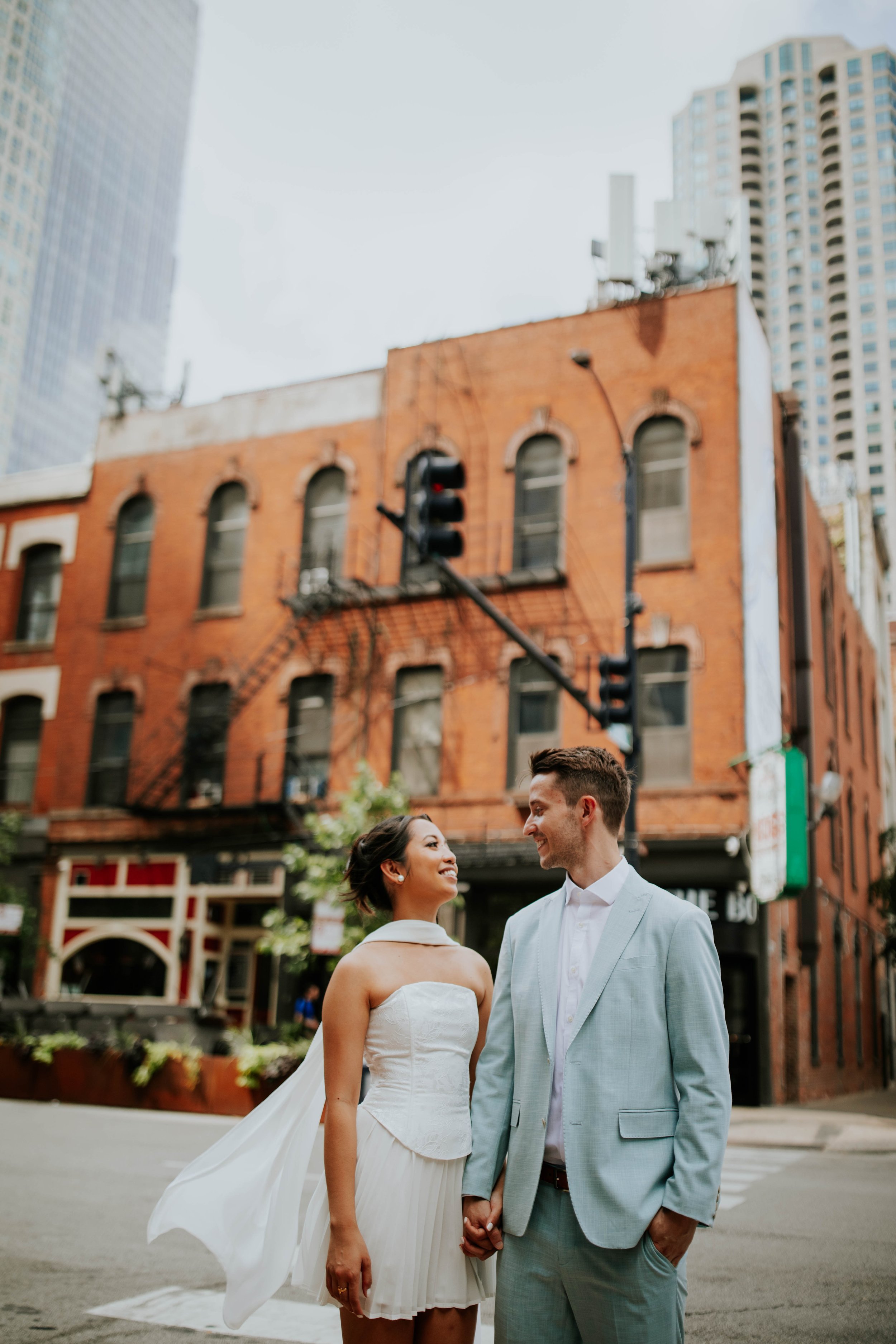 20250807.CHICAGO.EF.CAS.KYLE.ELOPEMENT.CITYHALL325.jpg