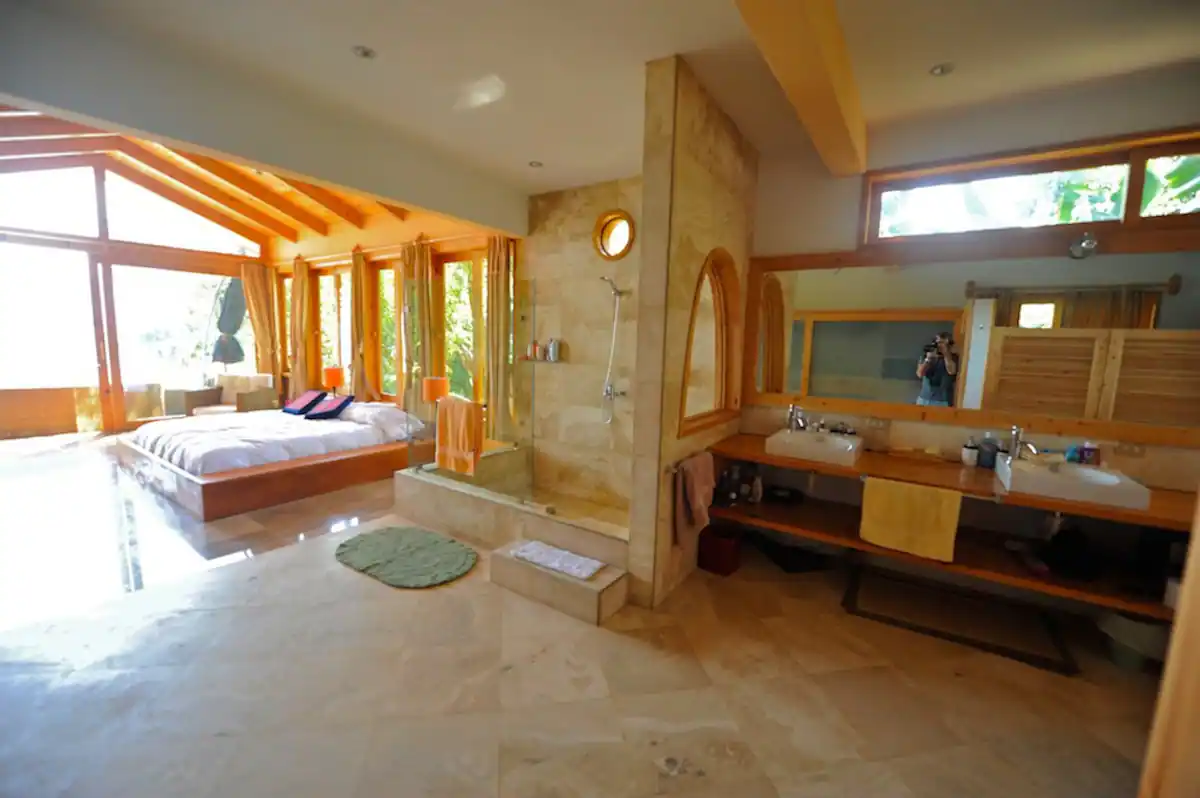 airbnb-lakeside-_0023_f0b2c105_original.webp.png
