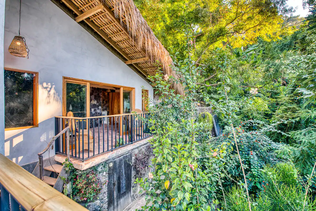 airbnb-san-marcos-jacuzzi_001676e168d3-ff8d-4576-86ff-ca8e90812313.webp.png