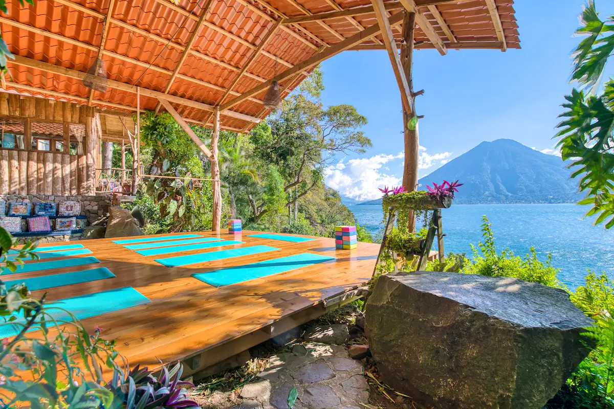 airbnb-san-marcos-jacuzzi_0001089b10f4-3917-43a6-be1e-2463794fc79b.webp.png