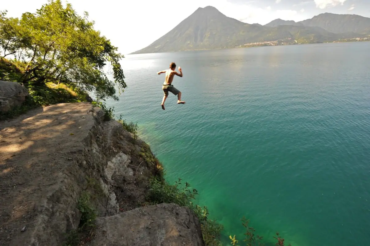 airbnb-lakeside-_0003_21cb7ea4_original.webp.png