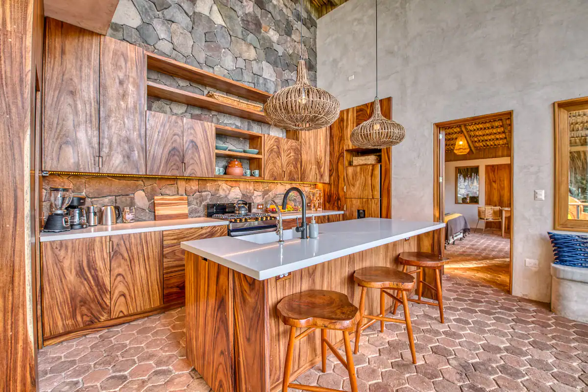 airbnb-san-marcos-jacuzzi_0035f9f3efbc-cd4c-4409-a675-89dc7a42bcac.webp.png