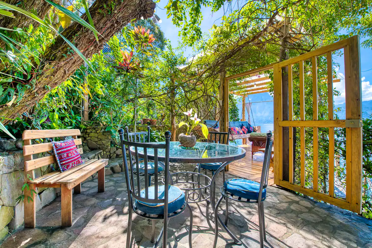 airbnb-san-marcos-jacuzzi_00145bacd9eb-3e5c-4a0a-8f76-fcb5389f4985.webp.png