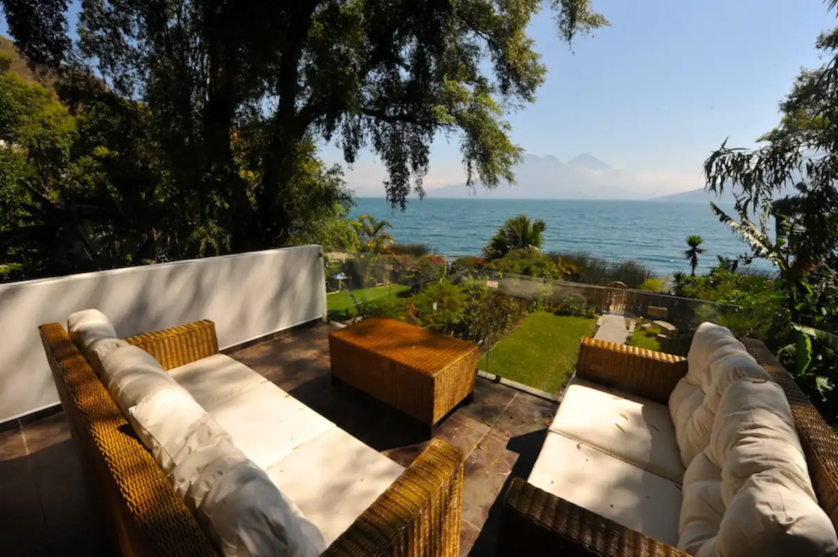 airbnb-lakeside-_0021_ed6fa698_original.webp.png
