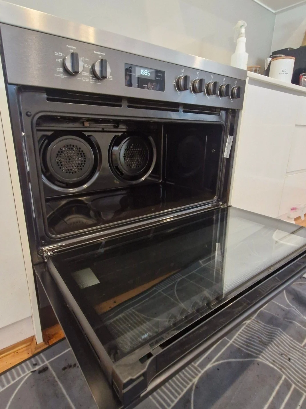 Eco-Friendly Kitchen Deep Cleaning