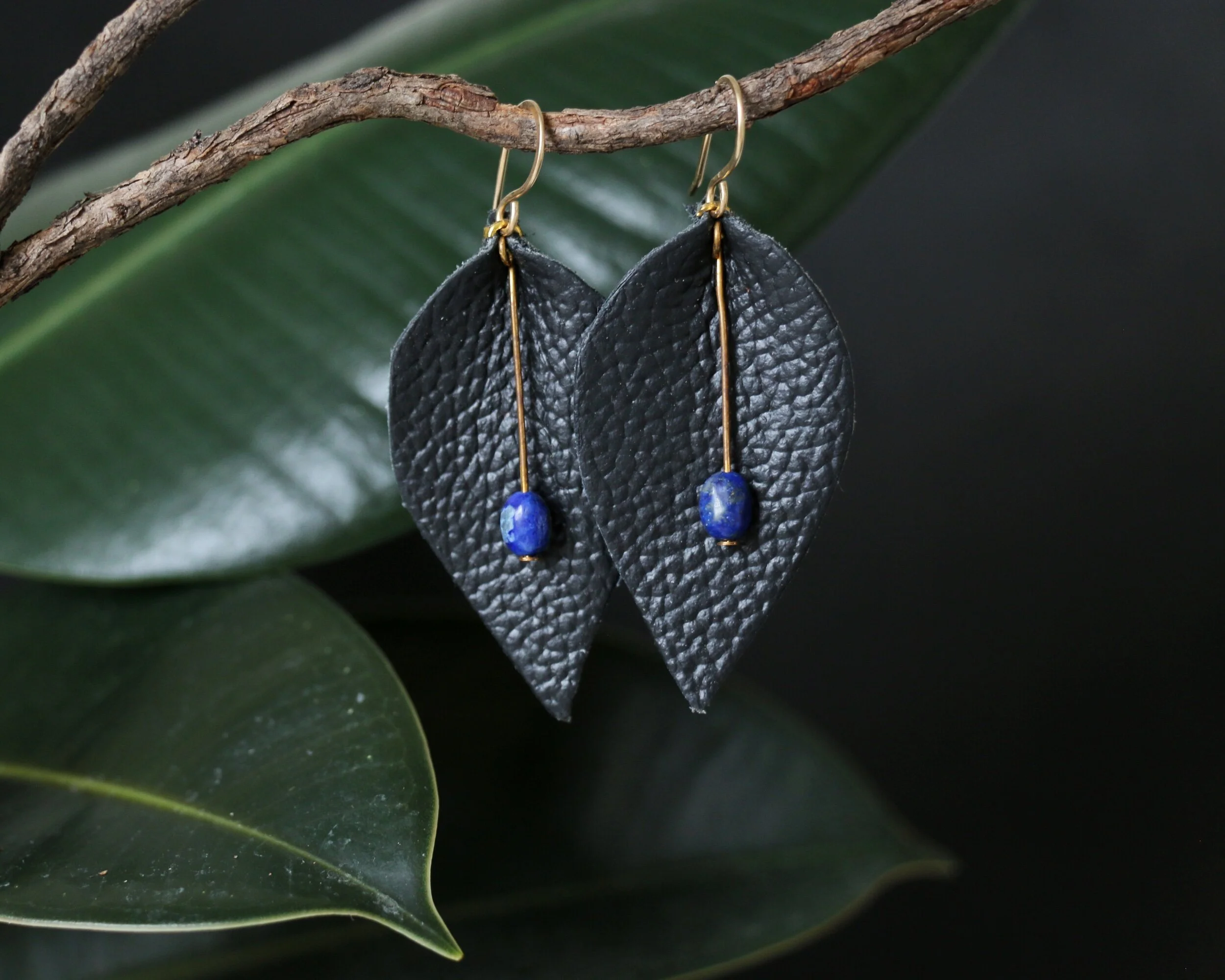 8EB70D4B-EFB3-4C30-8B57-B89CCF4CAF78