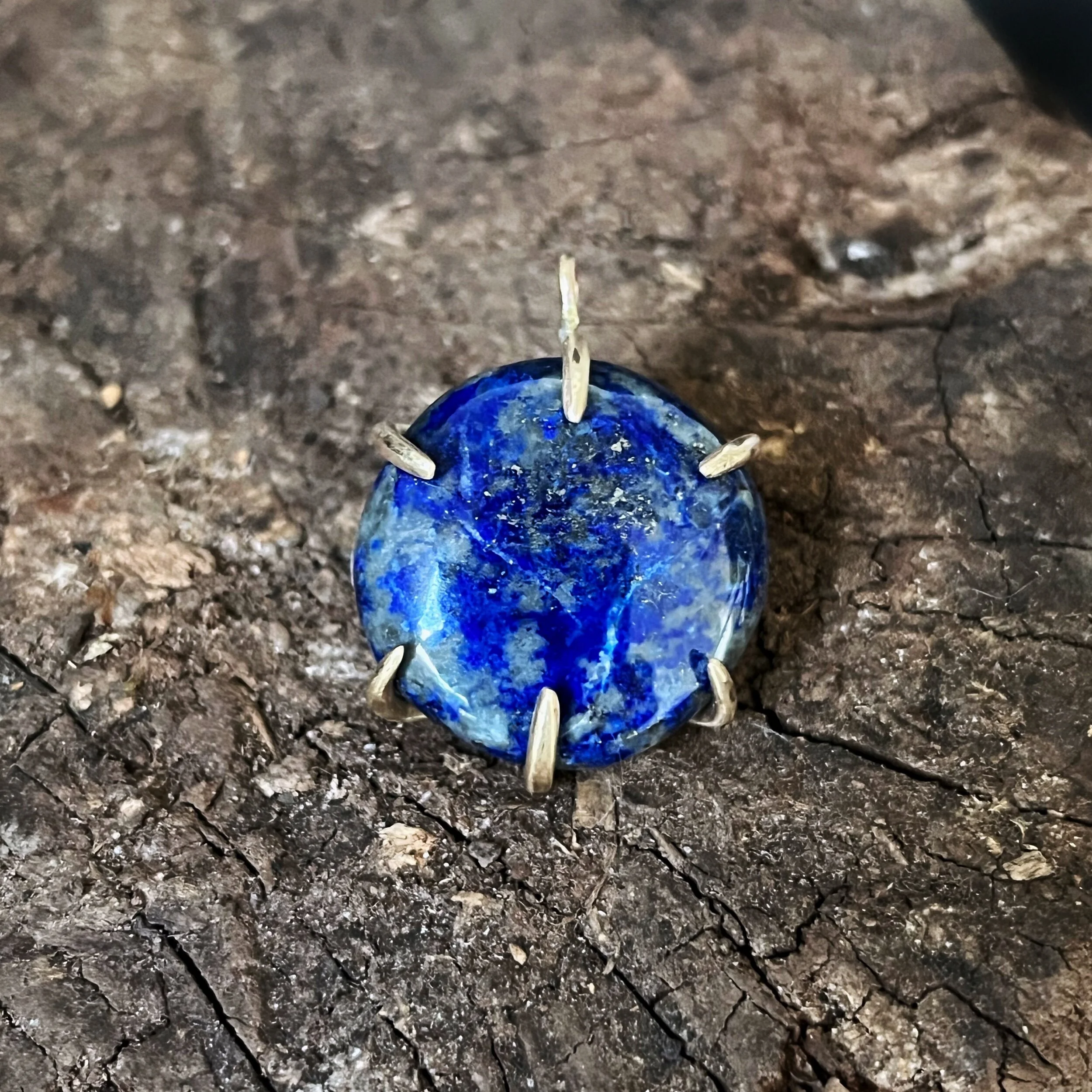 09CC96C5-0BB7-4740-BC06-CBD11685D981