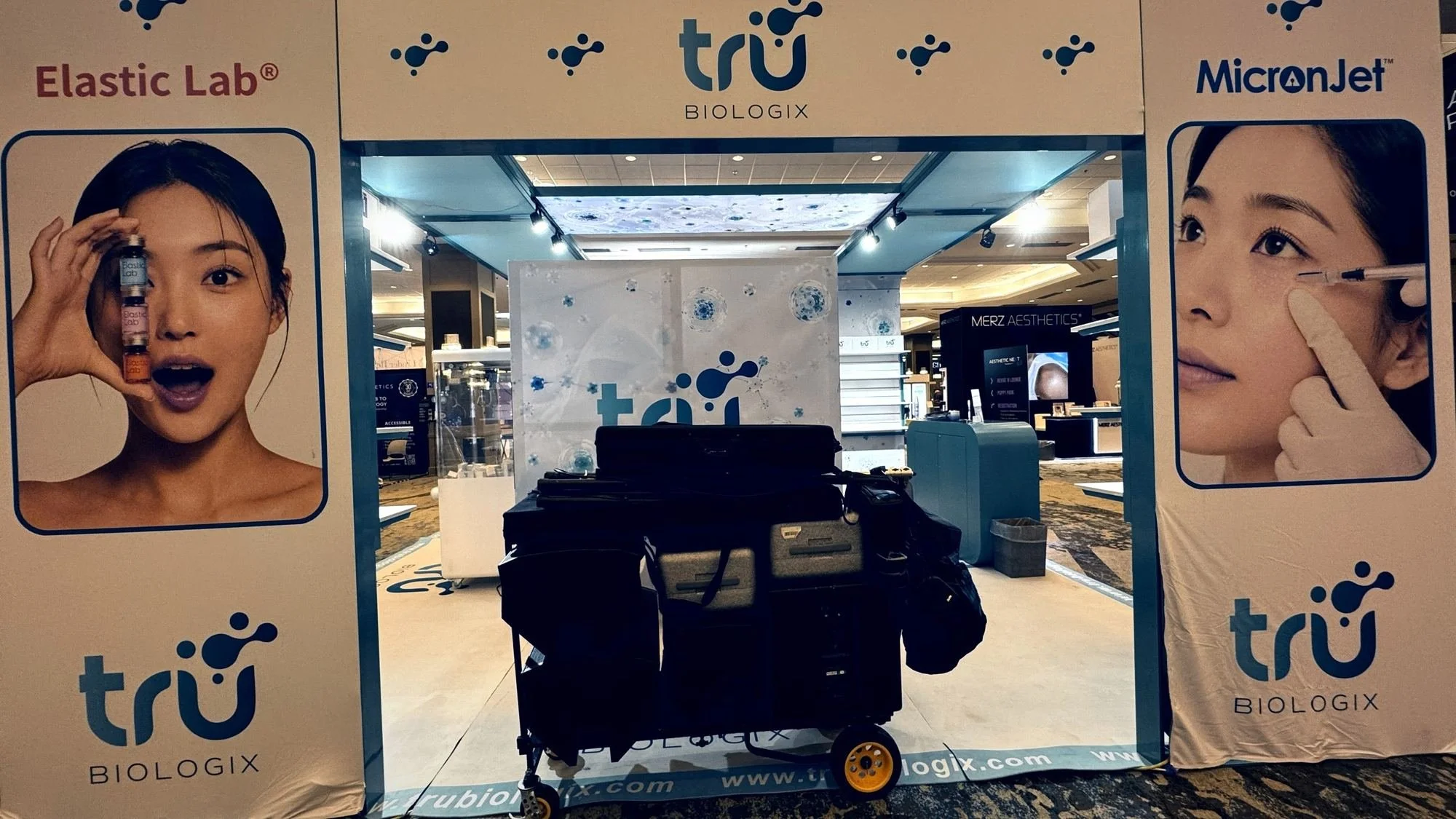 Trade show booth coverage in Dallas by event videographer Alex Kinter