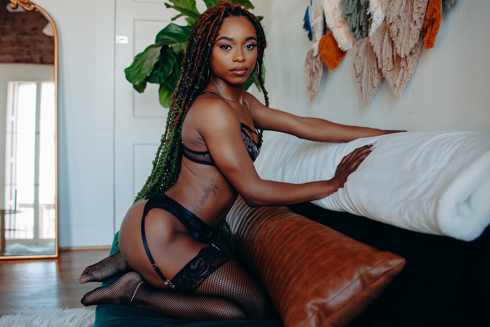 KaylaBoudoir_socialmedia (1 of 48).jpg