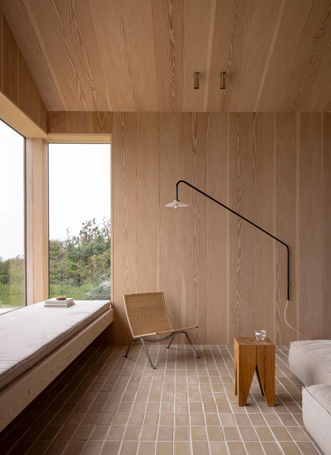 Norm-Architects_HEATHERHILL-BEACH-HOUSE_2023_JBP_25.jpg