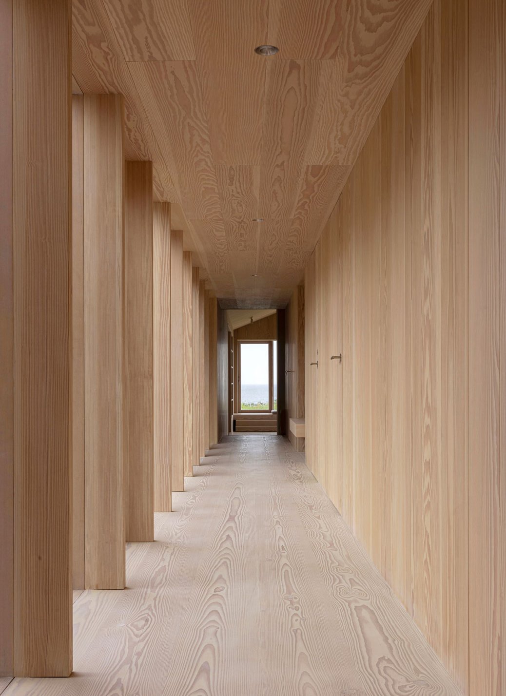Norm-Architects_HEATHERHILL-BEACH-HOUSE_2023_JBP_02.jpg