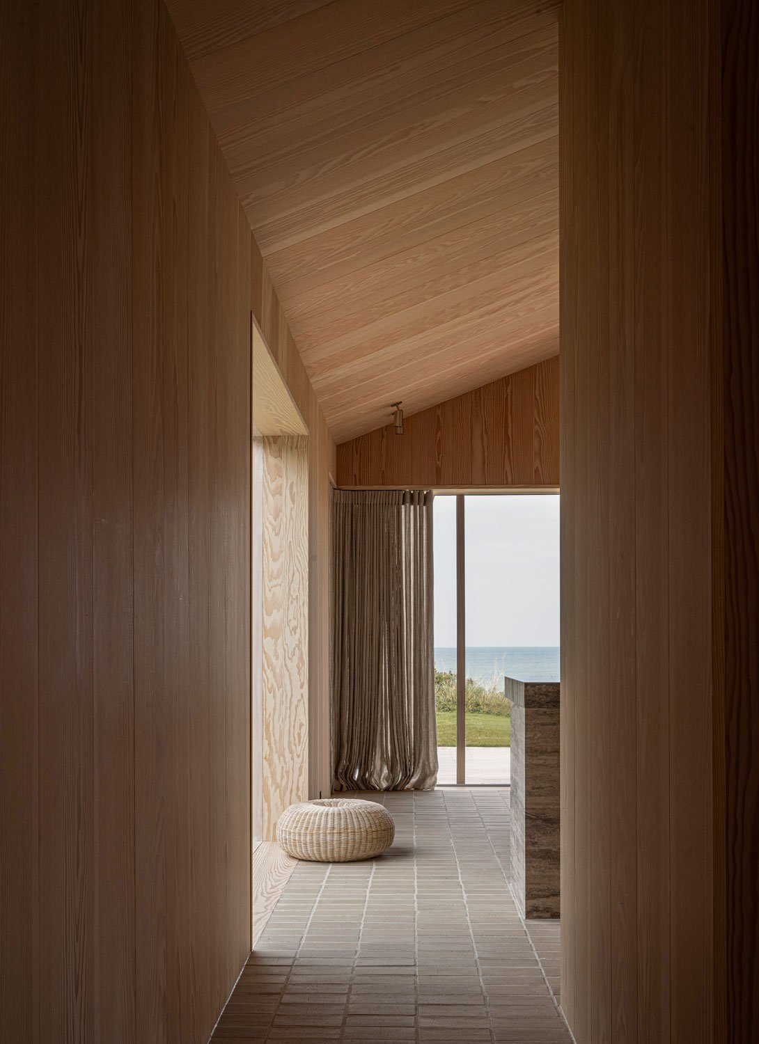 Norm-Architects_HEATHERHILL-BEACH-HOUSE_2023_JBP_10.jpg