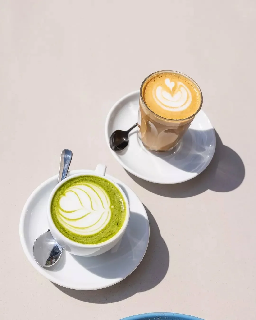 Come start your day the Little Laika way with a delicious morning coffee, made with perfectly roasted beans from @apolloprojectcoffee. ☕️