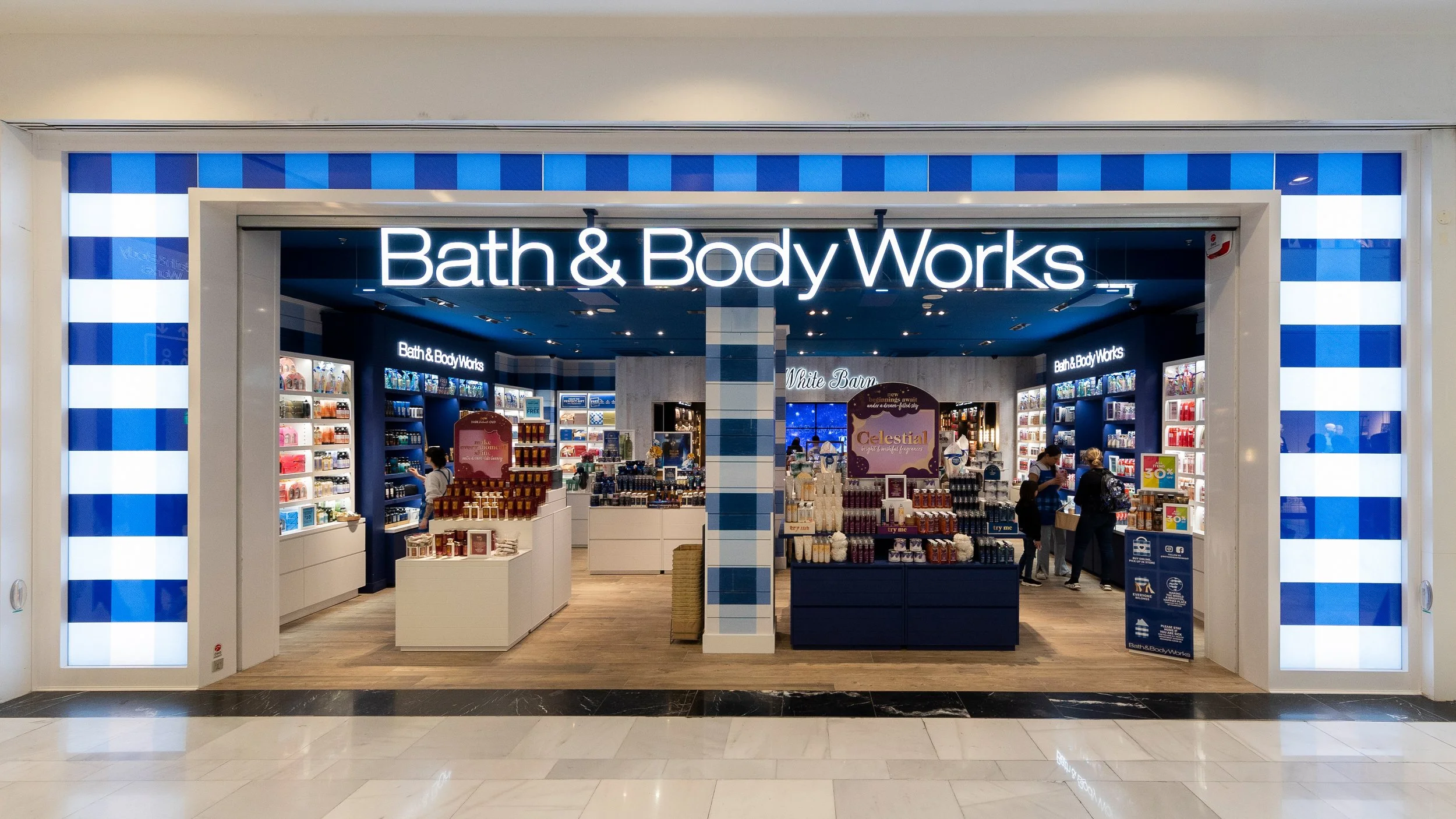 16zu9_BWM_BathBodyWork_Fassade_01©bwm_retail.jpg