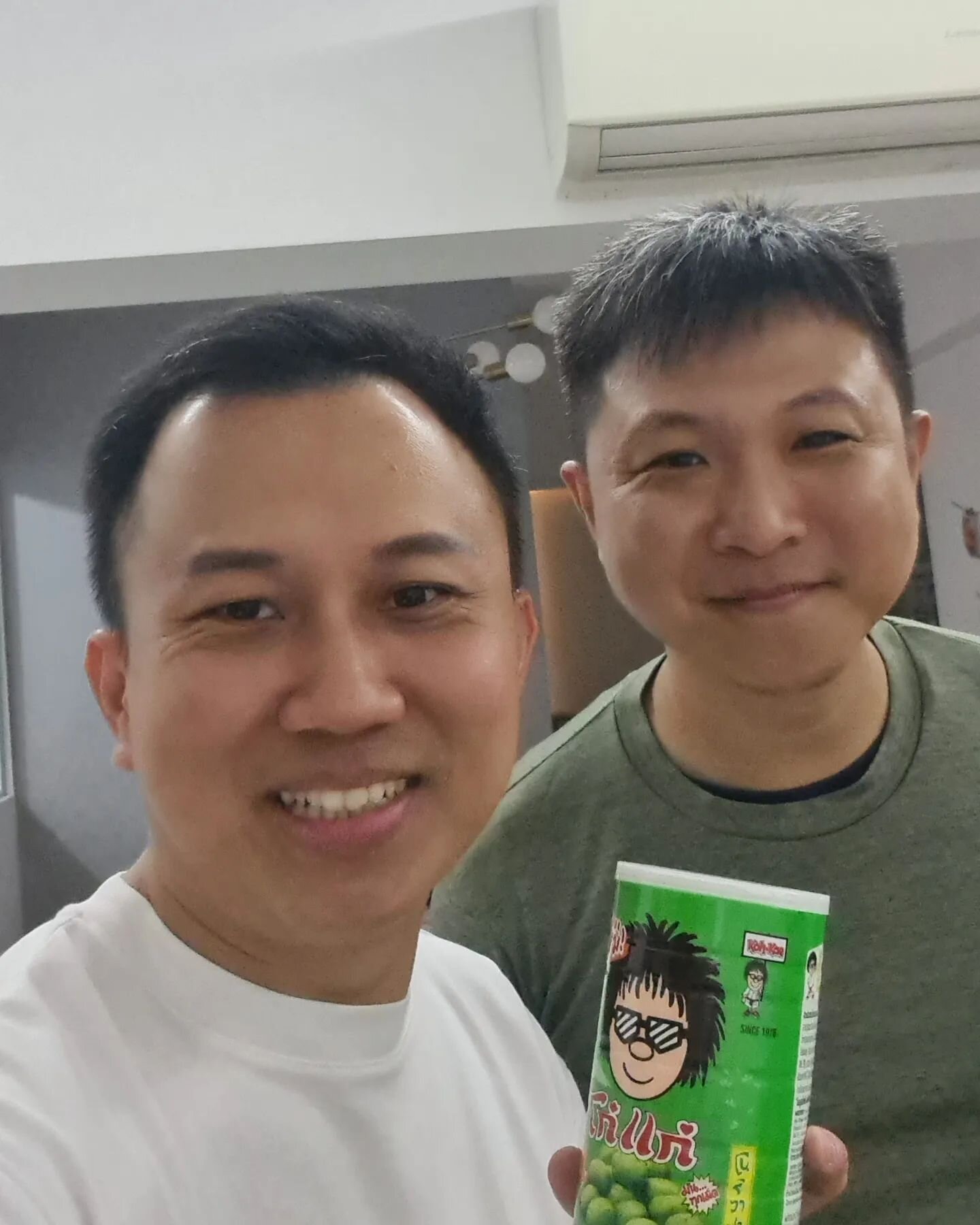 Another Late night closing !! 

Thanks for the Seller &quot;powerful&quot; wasabi favour tibits from Thailand that power up this deal too !! 

Met this client 2 years ago when they enquire on Parc Canberra EC. But they decided to go for a Bigger unit