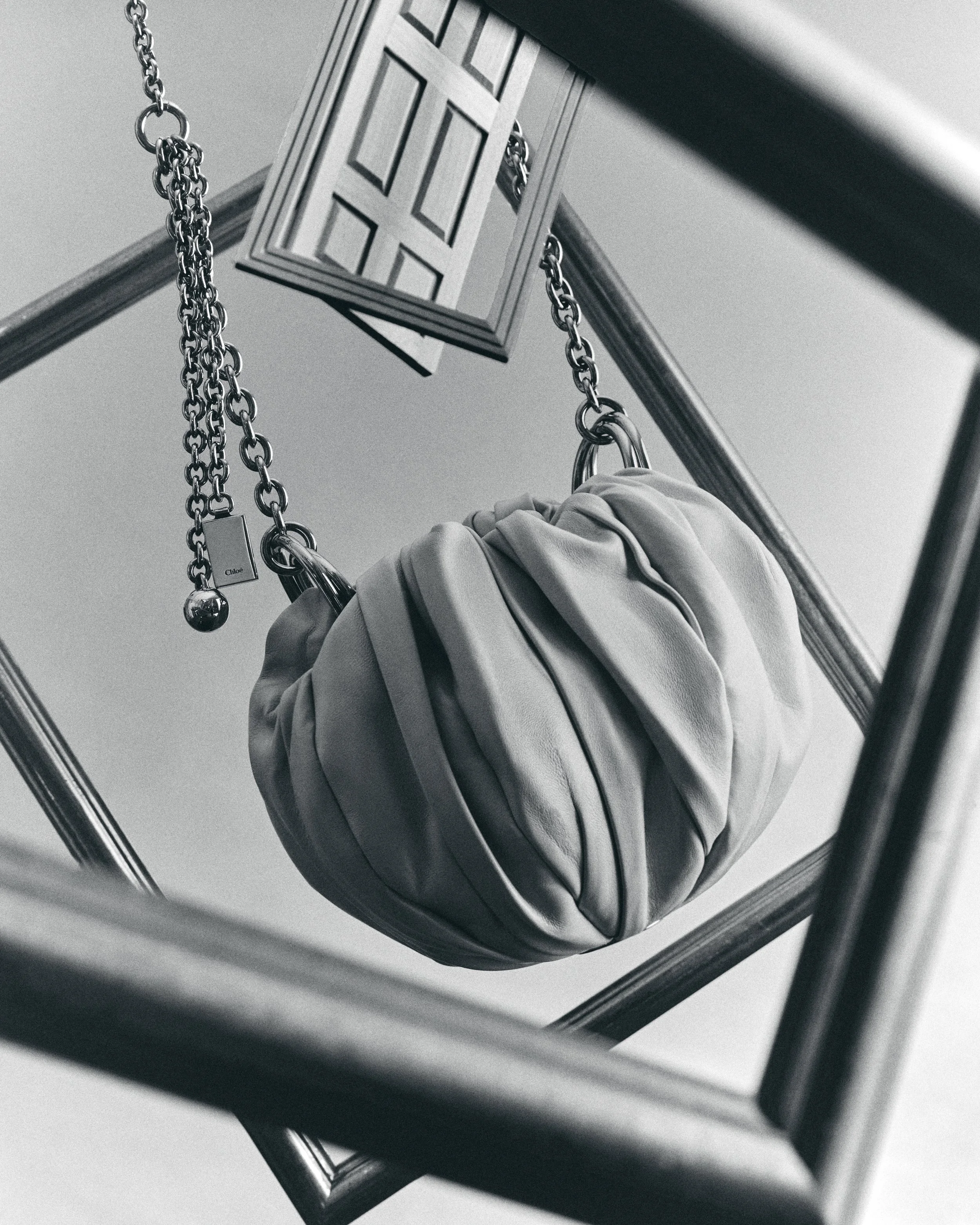 SHOT_05BW.jpg