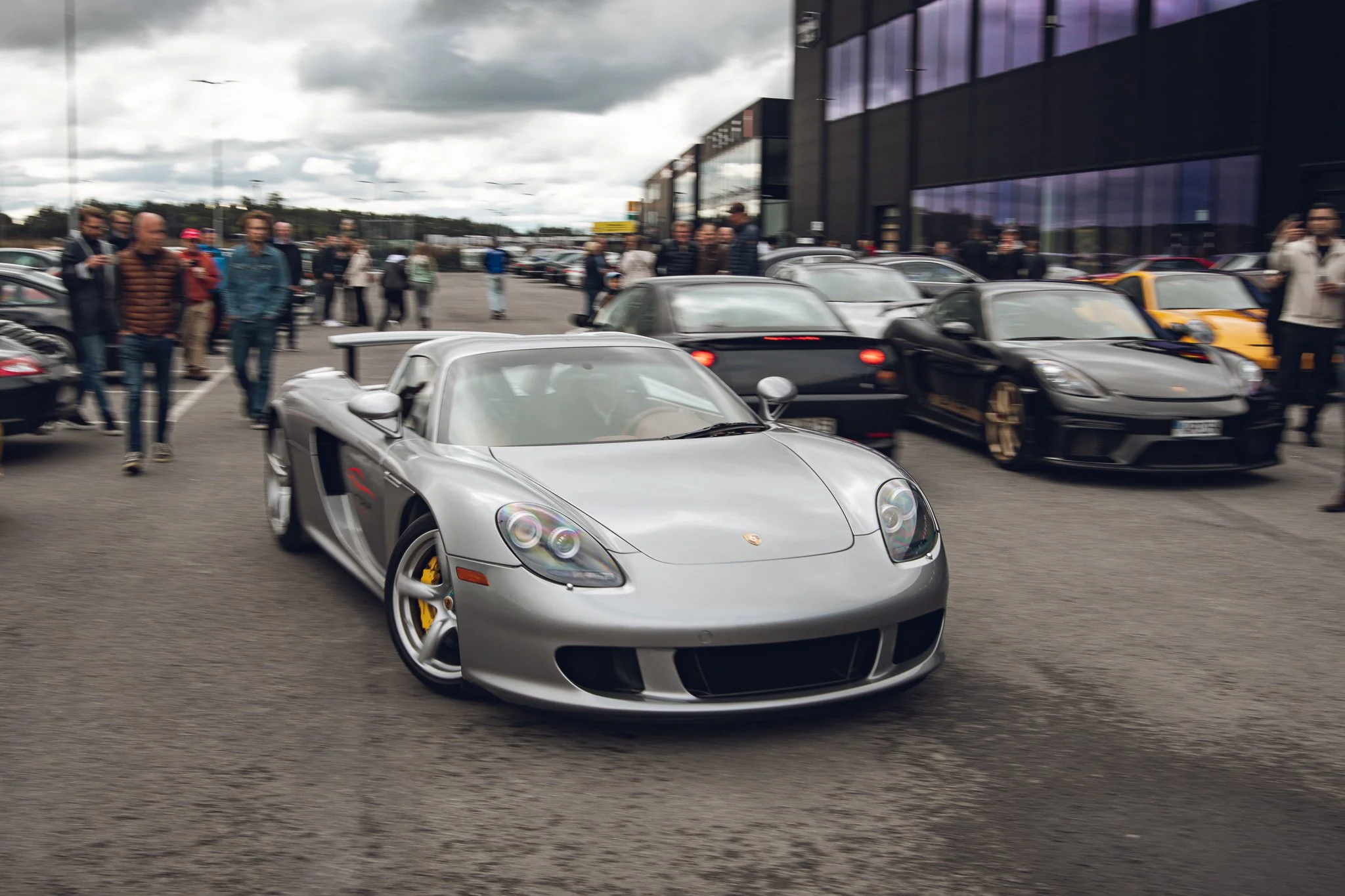 Collecting Cars Coffee Run at Motikon