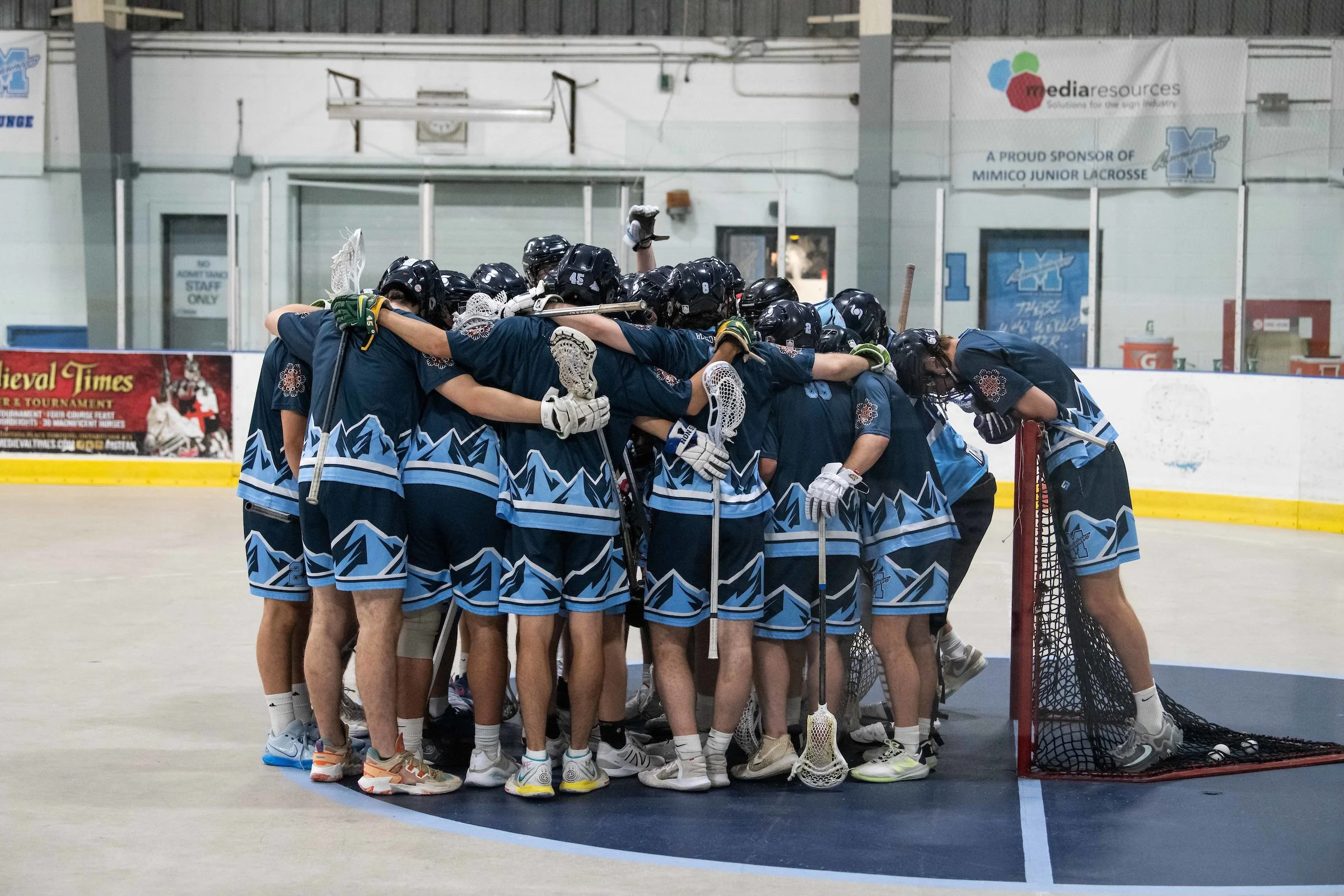 MIMICO MOUNTAINEERS DOMINATE BRAMPTON EXCELSIORS IN FINAL HOME GAME