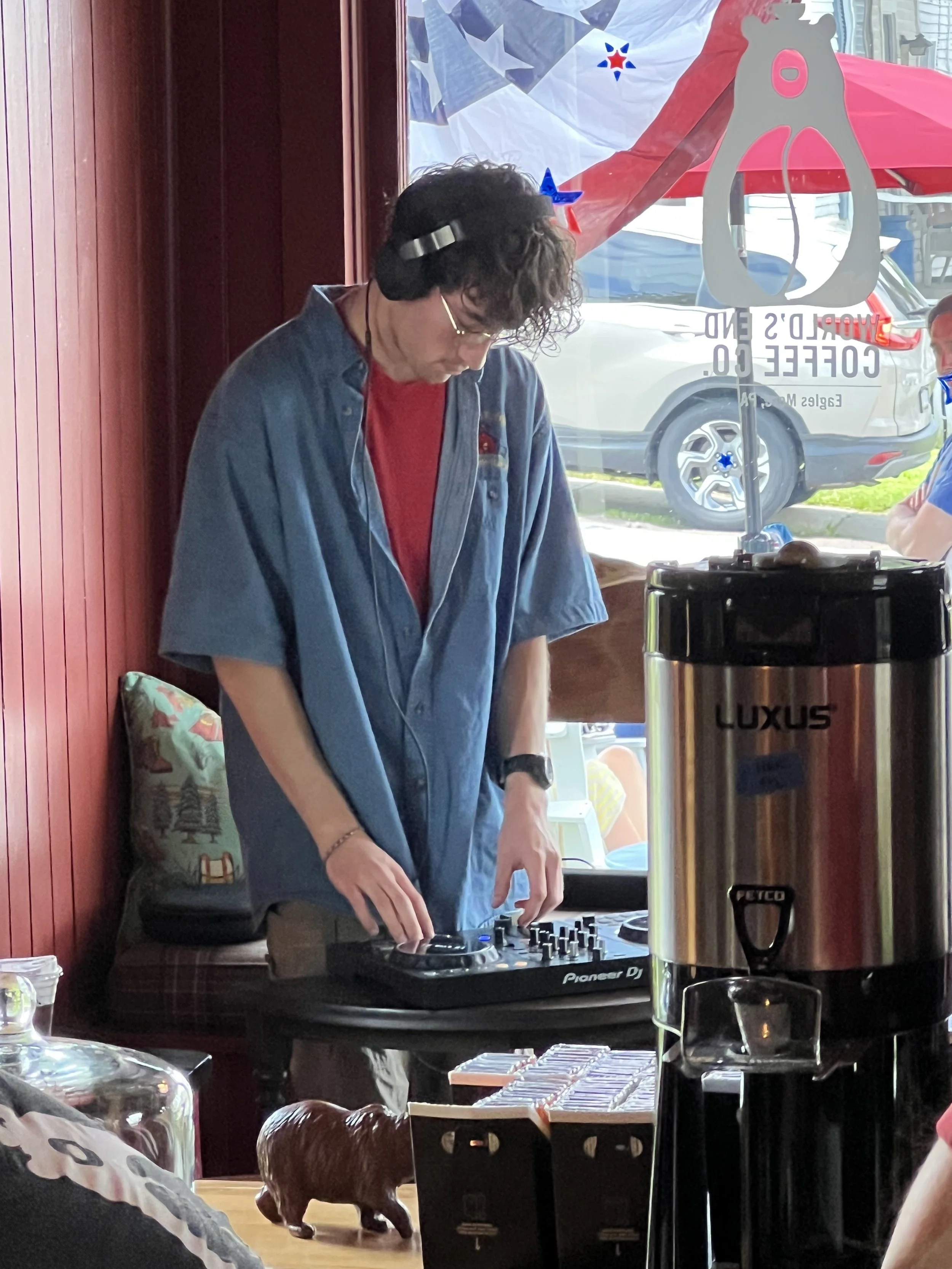 Brooklyn DJ, Robo!, drops in to kick off the 4th of July