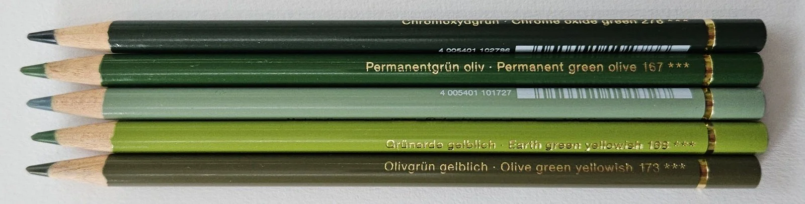 kleurpotloden die een monochromatisch kleurverloop tonen