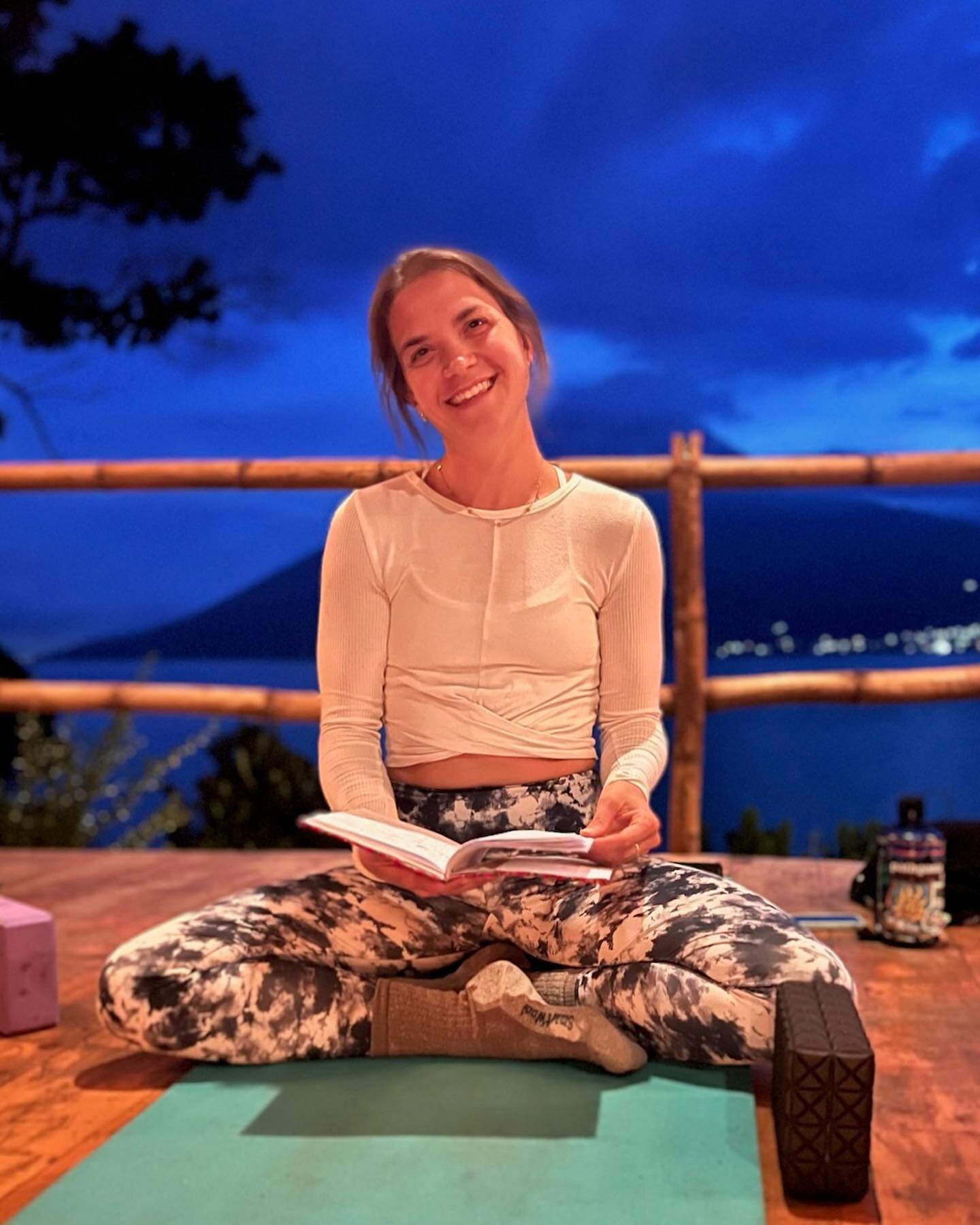 I just got back from leading a yoga retreat at Lake Atitl&aacute;n in Guatemala with @caitishappy and it was incredible! 

I picked a few of the million photos and videos I have to share today (I&rsquo;m sure I&rsquo;ll share more later). 

Hosting a