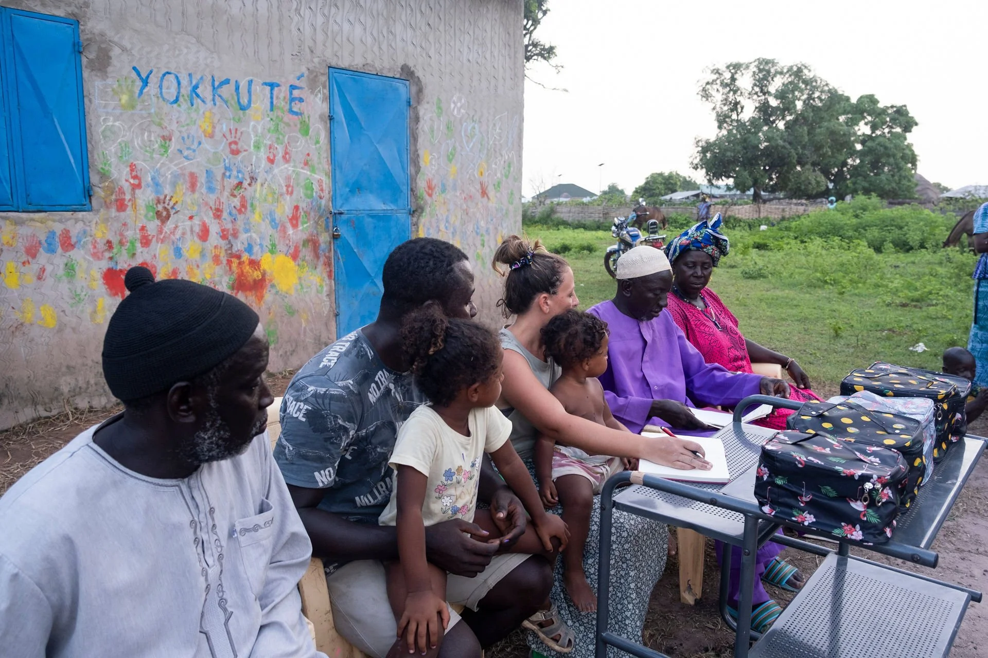 Arrancan las clases en la escuela-taller de Yokkuté tras años de trabajo y preparación