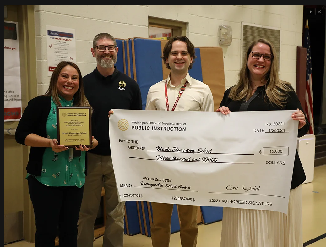 Maple Elementary Earns Distinguished School Award