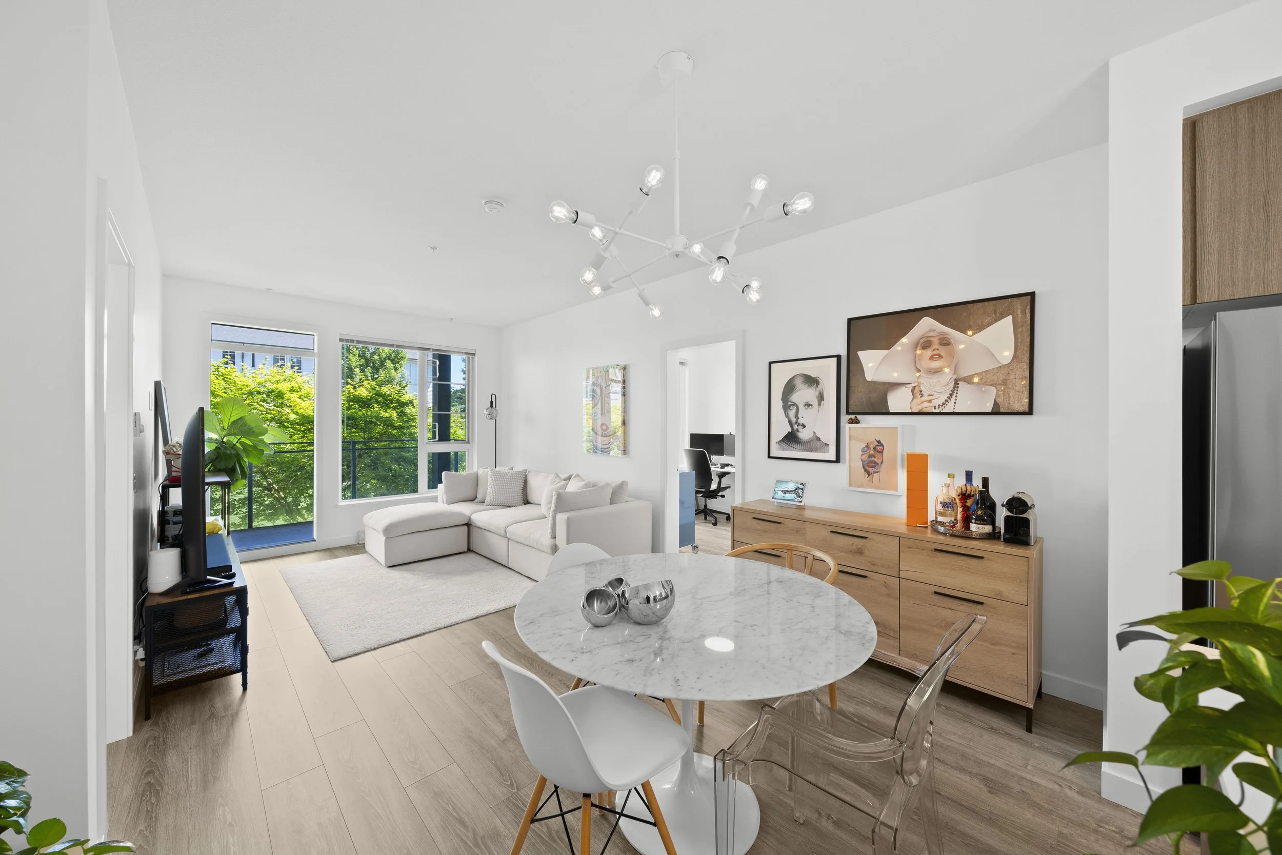 203-516 Foster Ave, Coquitlam- $695,000