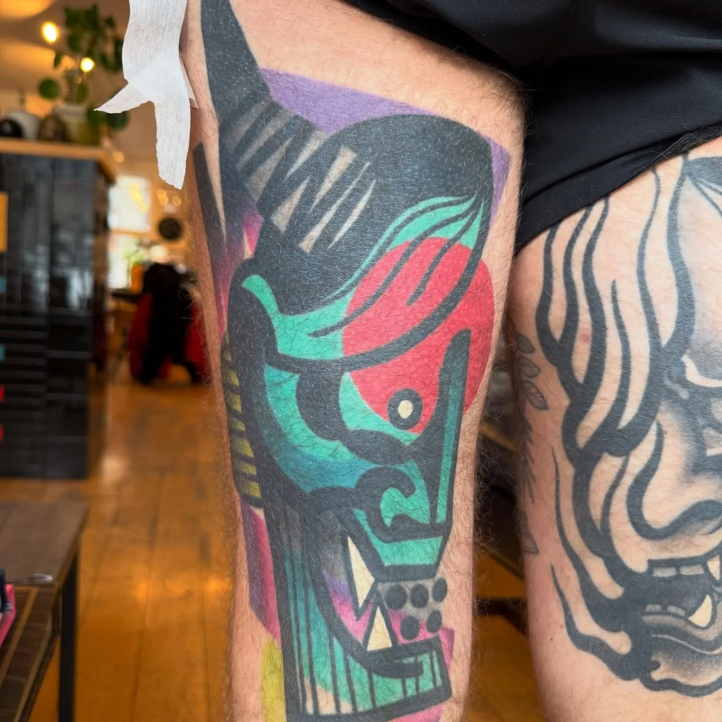 A bold healed tattoo by @mikeboydtattoos came in today ! thanks for the donuts :)