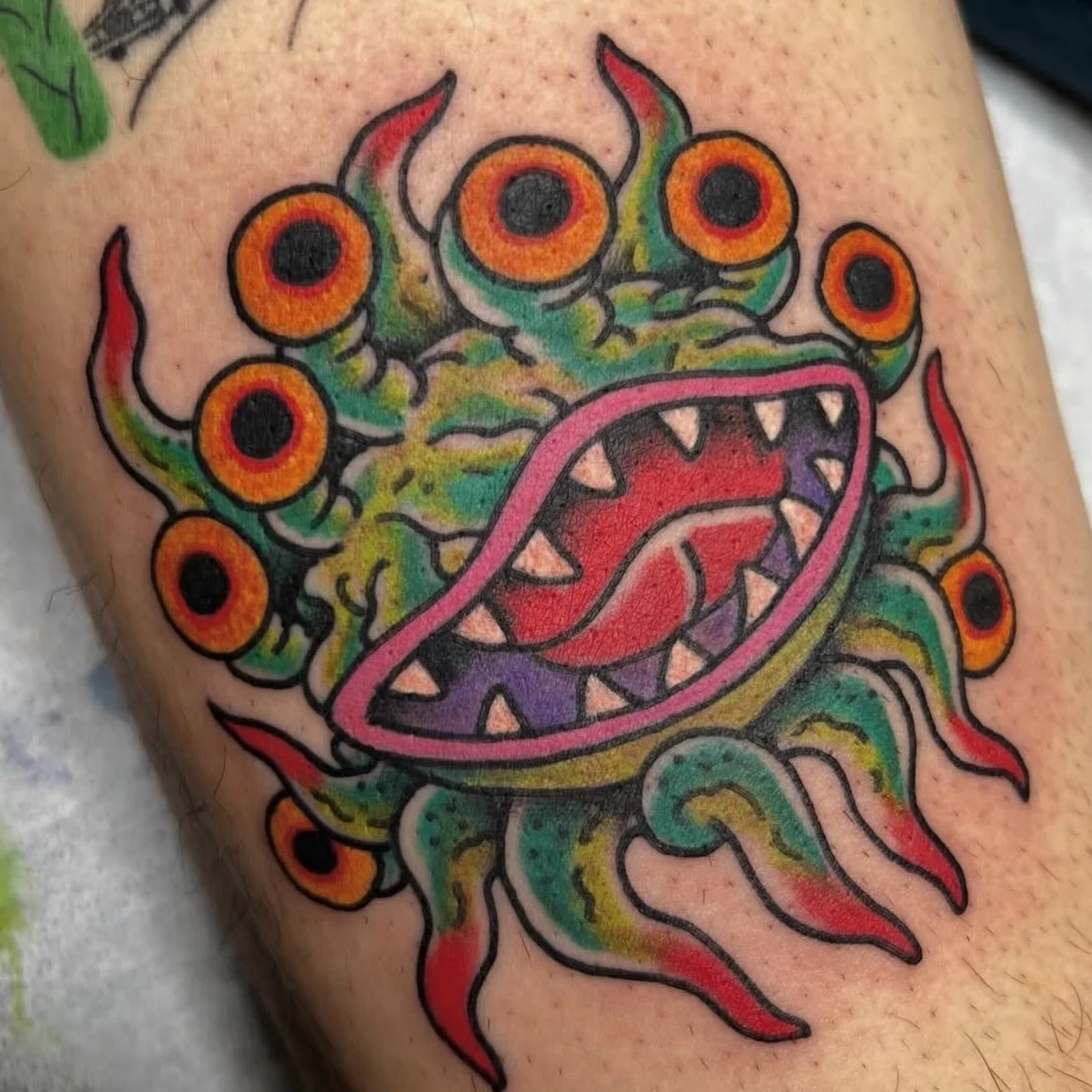 one shot goodies by @henbohenning 

henbotattoo@gmail.com to book in 🪄